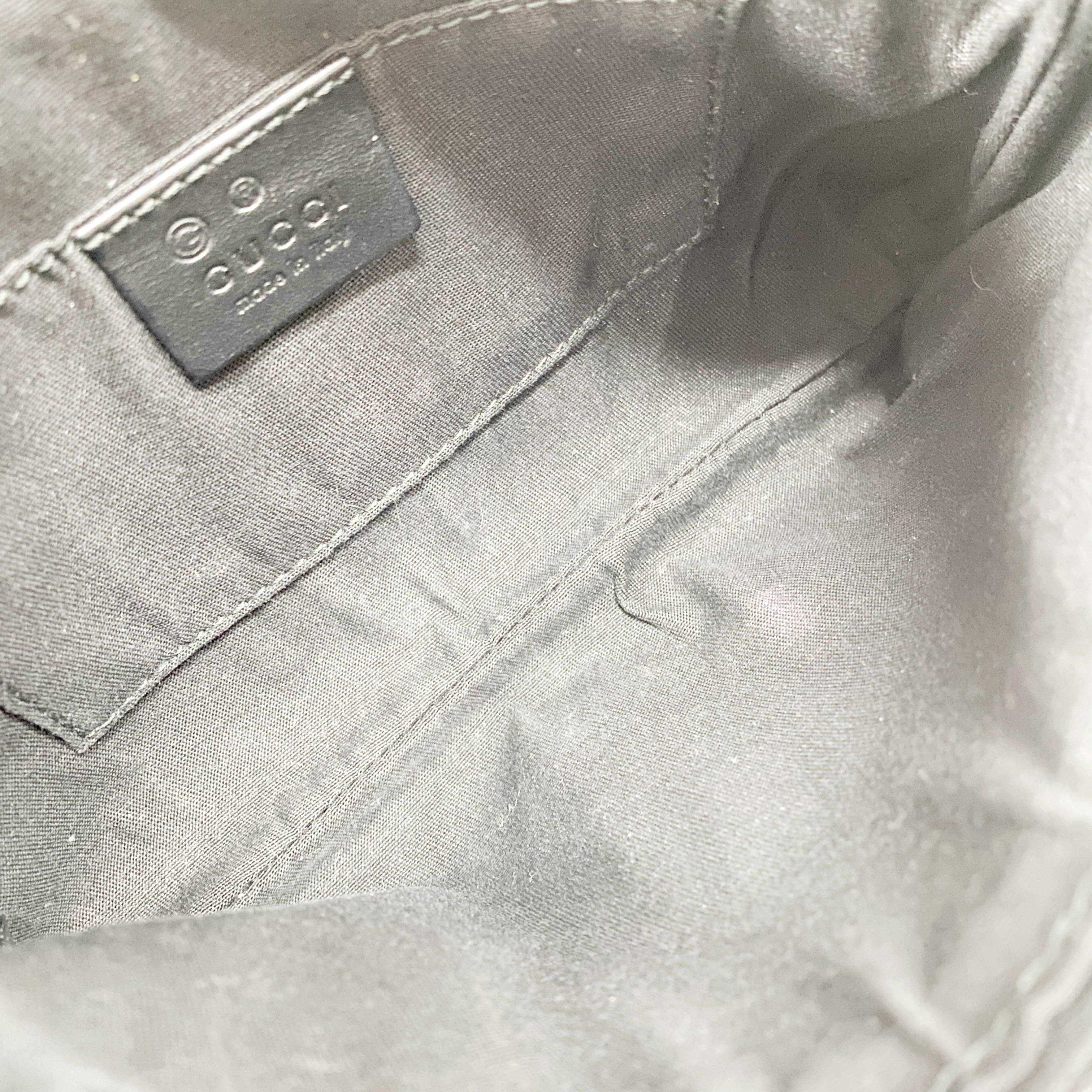 Small GG Canvas Black Shoulder Bag