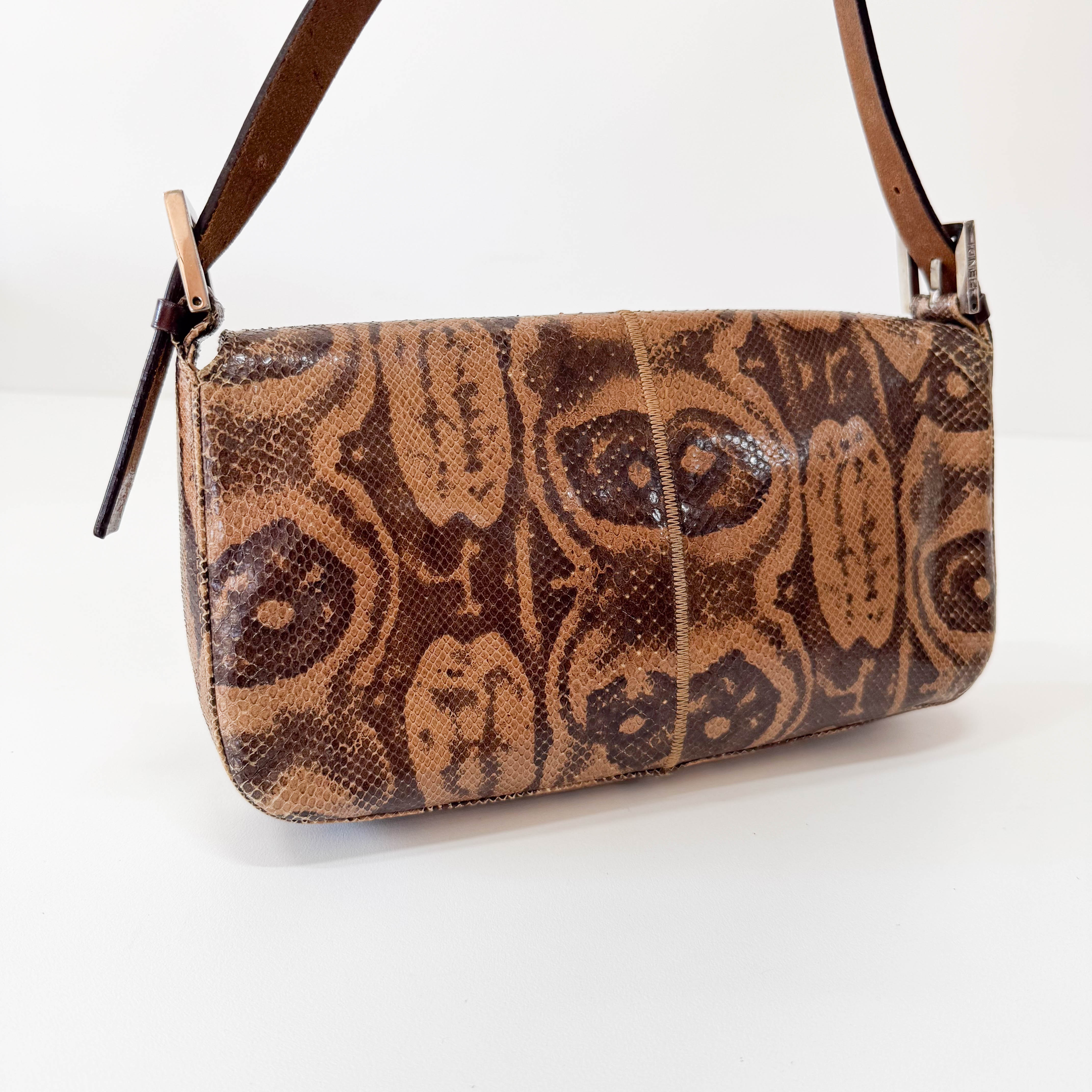 Baguette Brown Leather Shoulder Bag