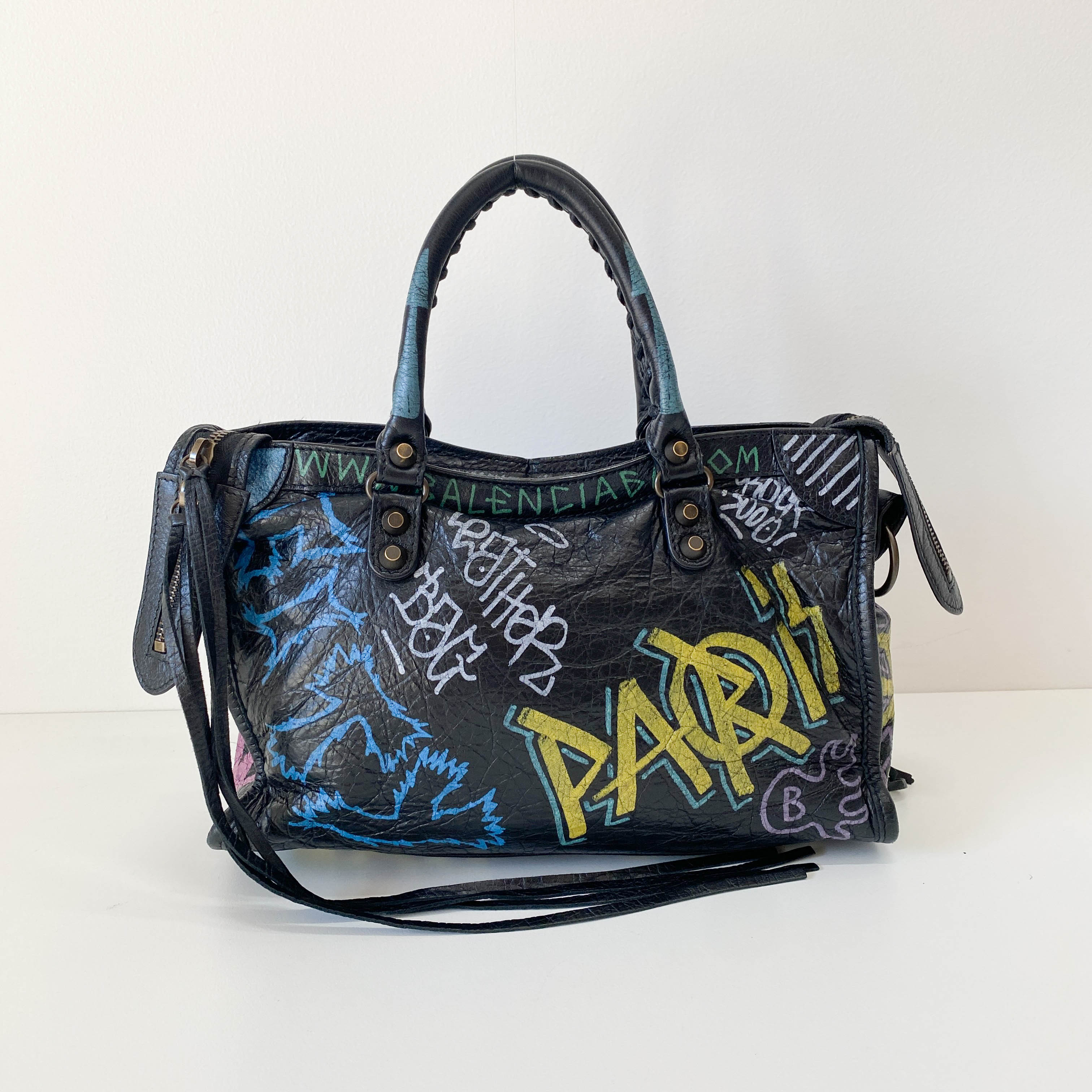 Graffiti The City Black Leather Hand Bag