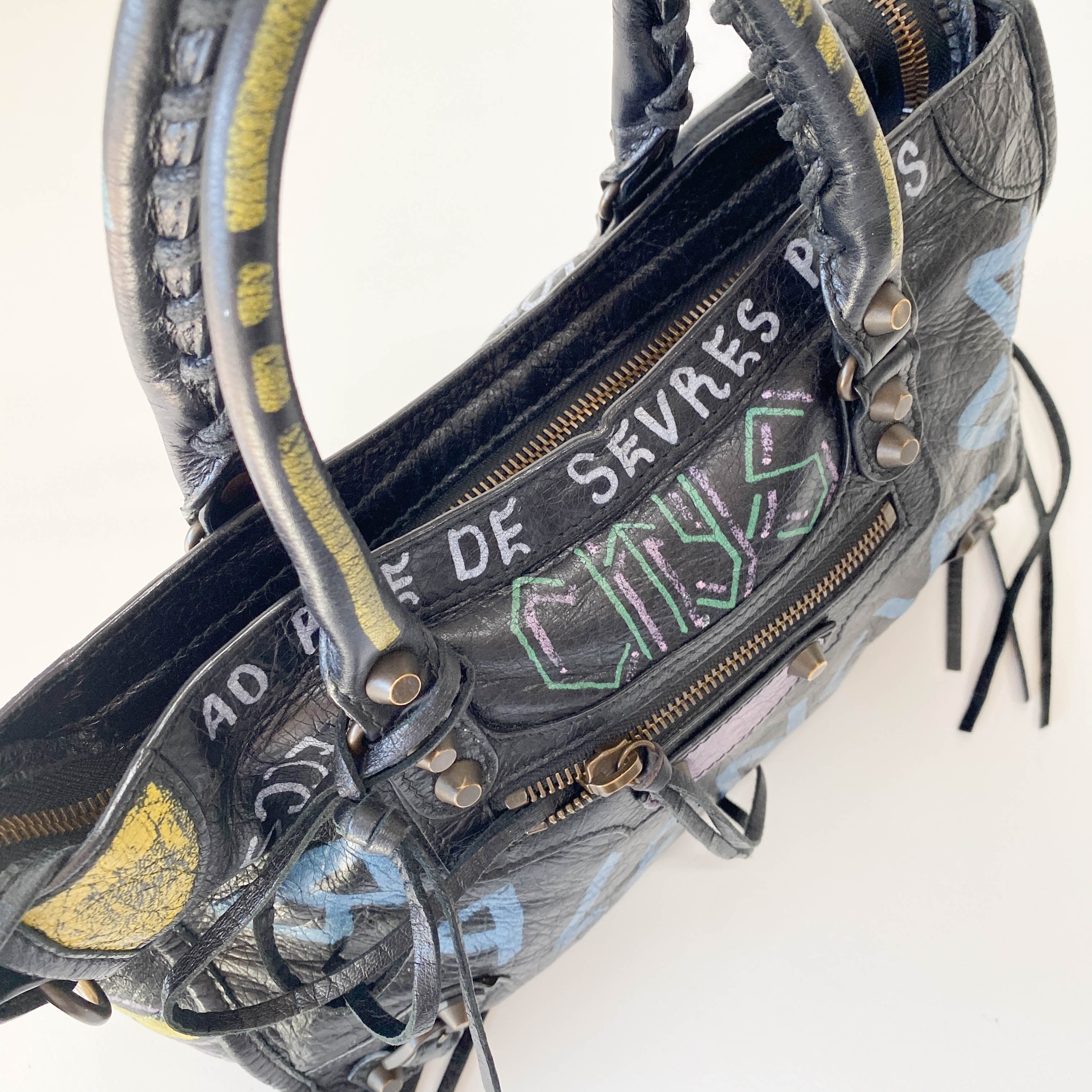 Graffiti The City Black Leather Hand Bag