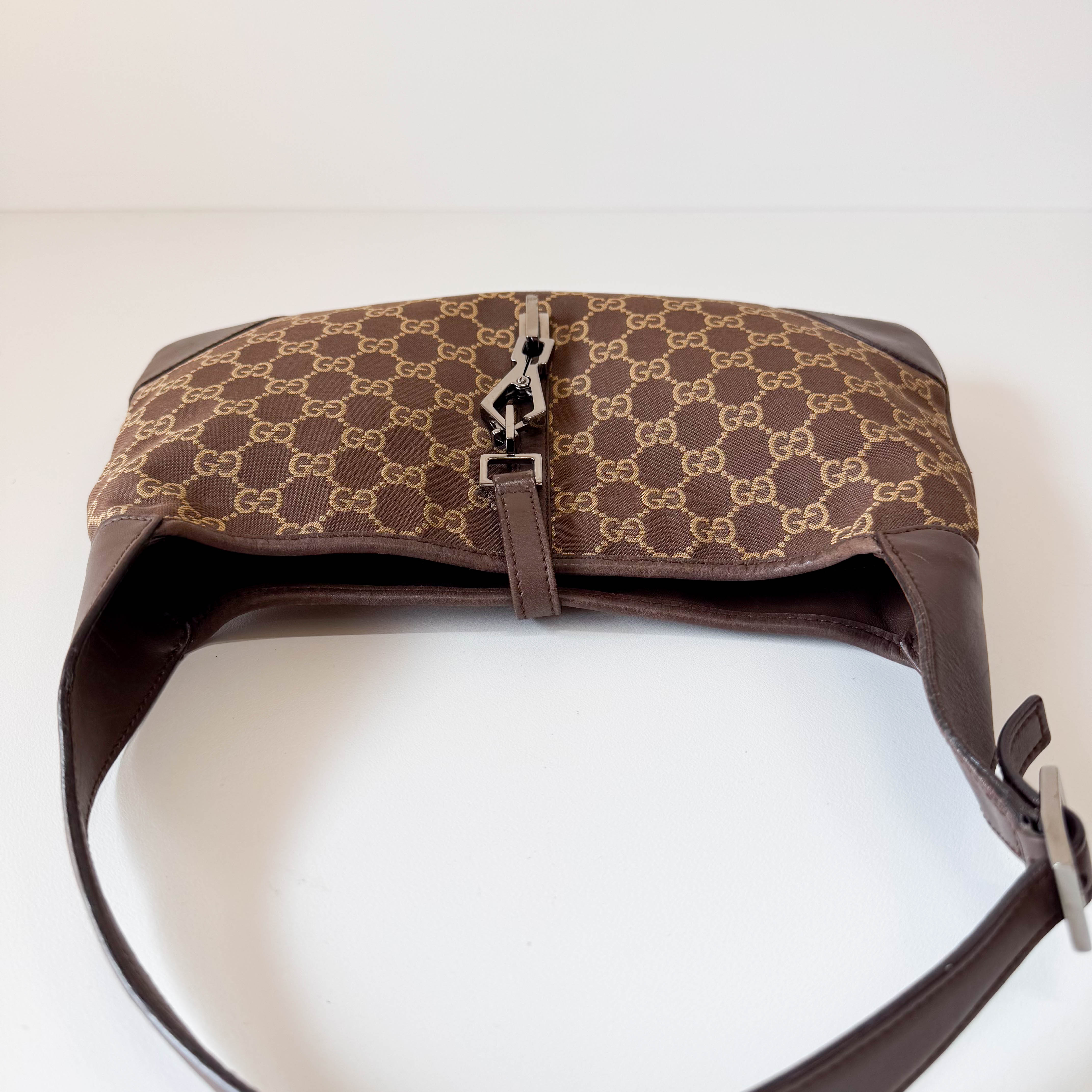 GG Canvas Brown Shoulder Bag