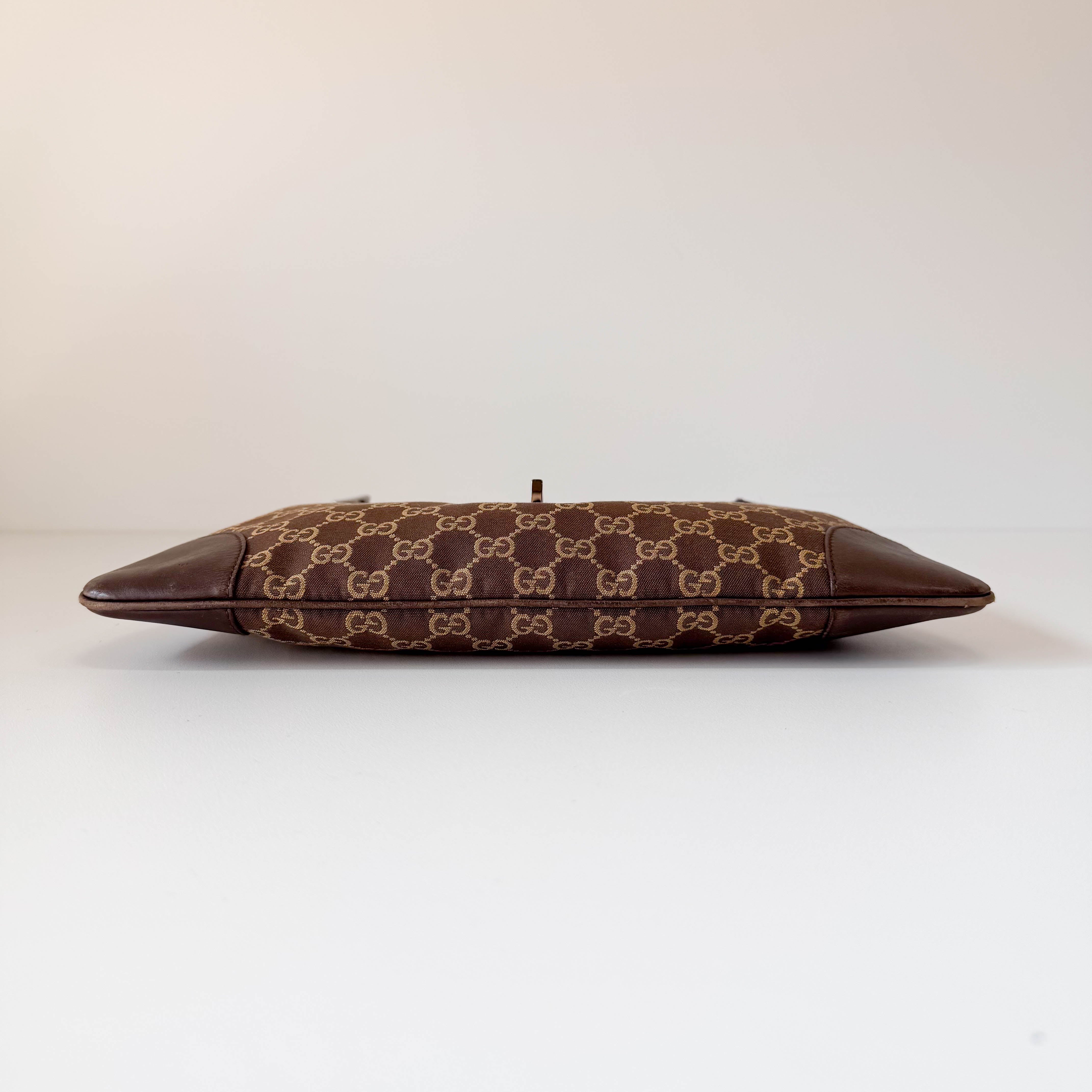 GG Canvas Brown Shoulder Bag