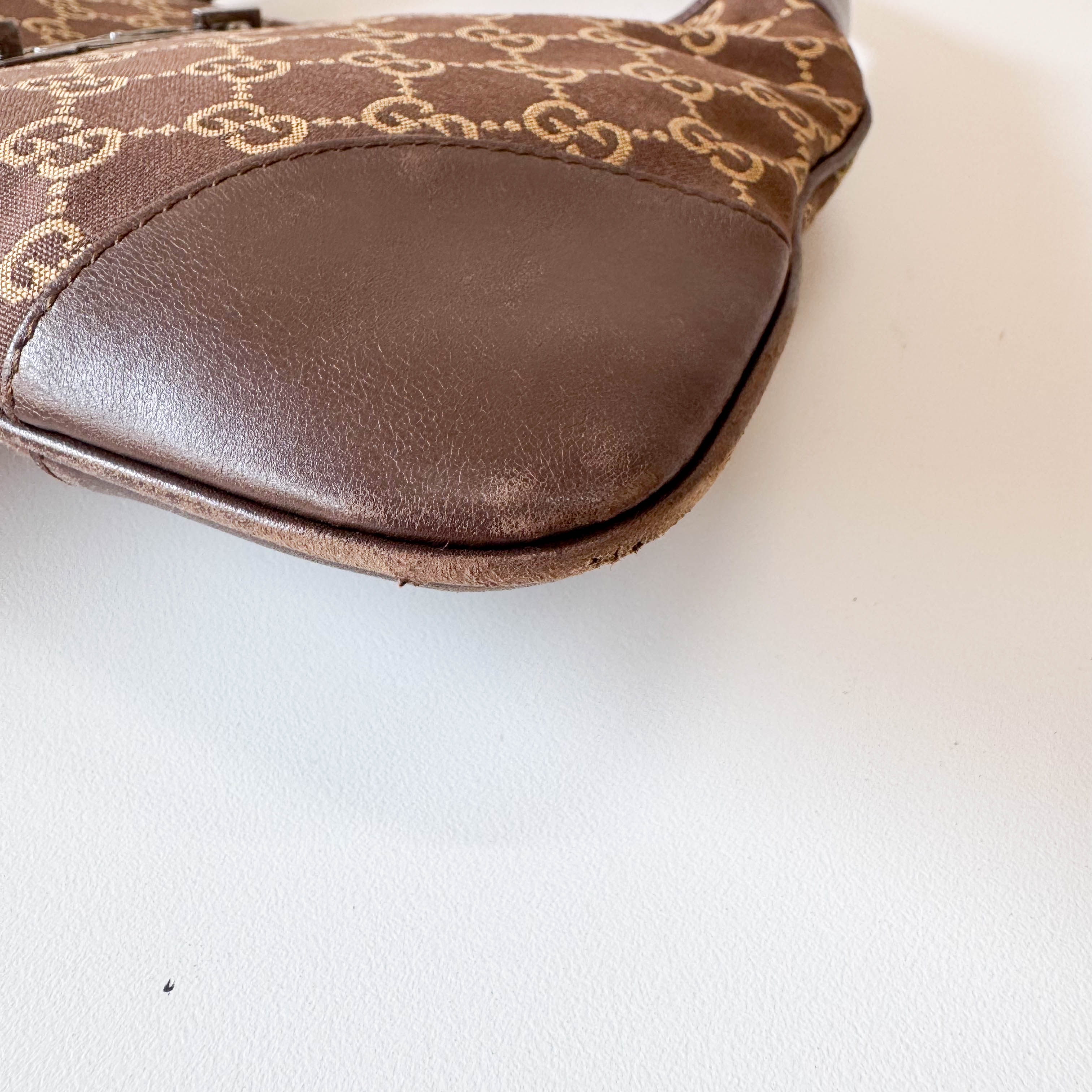 GG Canvas Brown Shoulder Bag