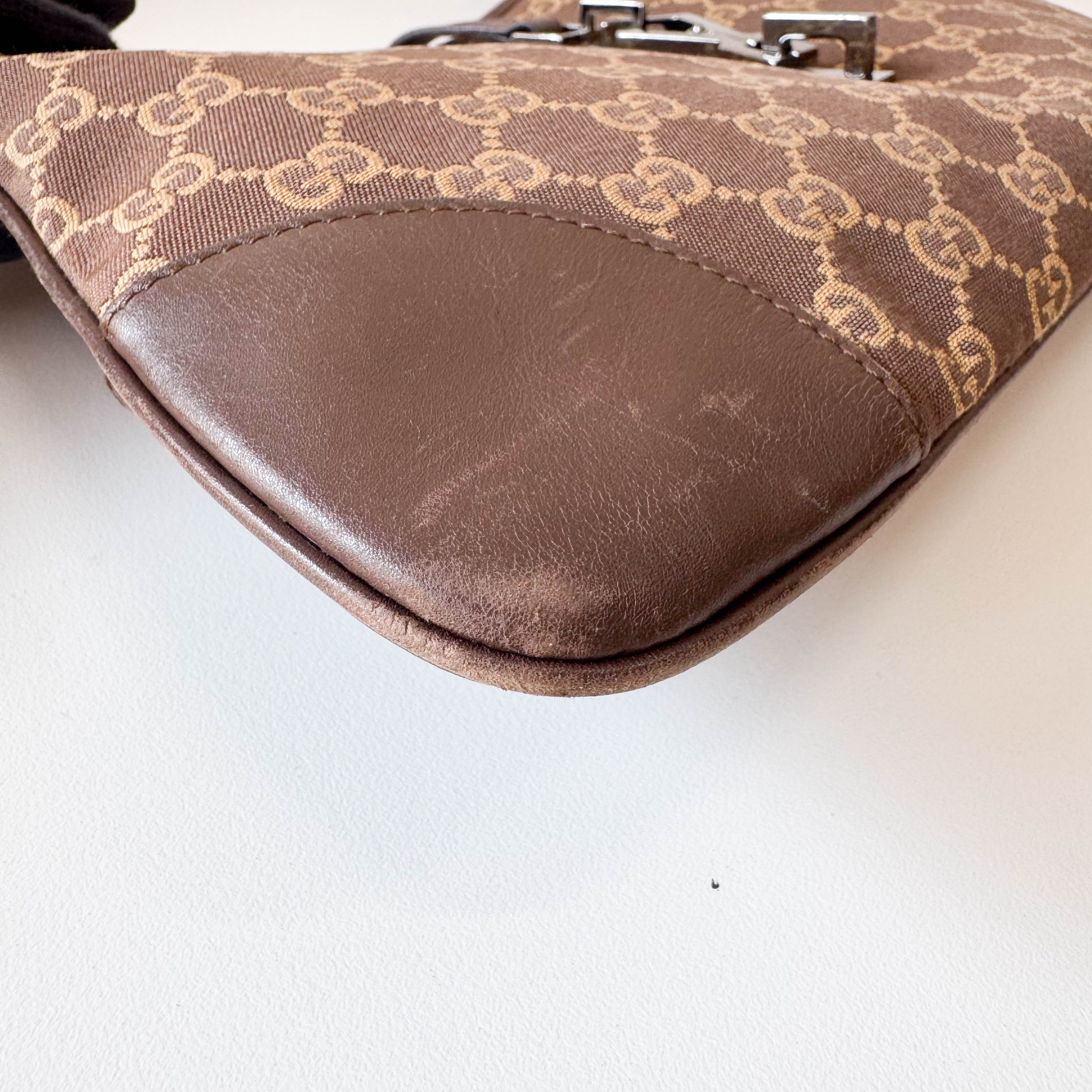 GG Canvas Brown Shoulder Bag