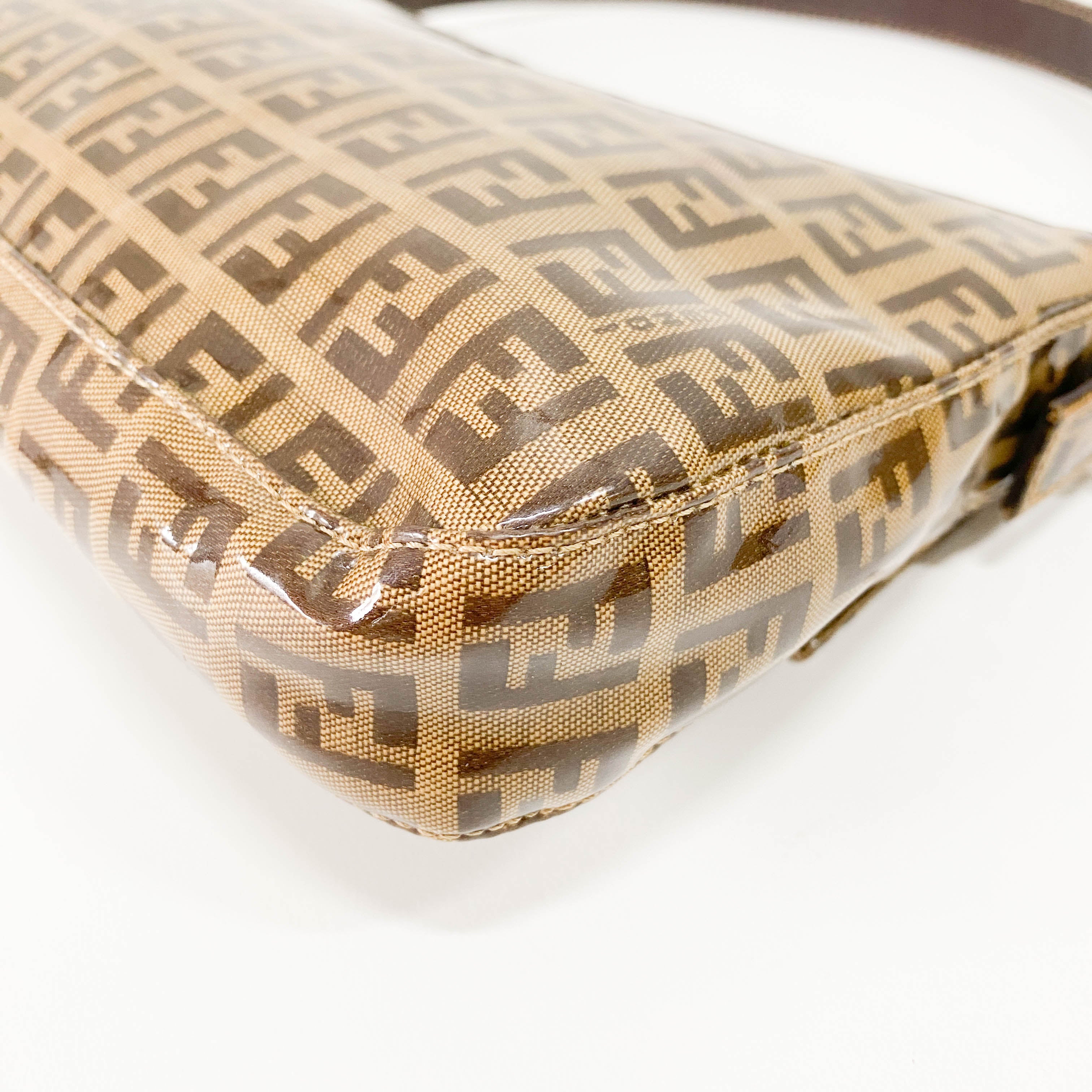 Zucchino Brown Coated Canvas Shoulder Bag