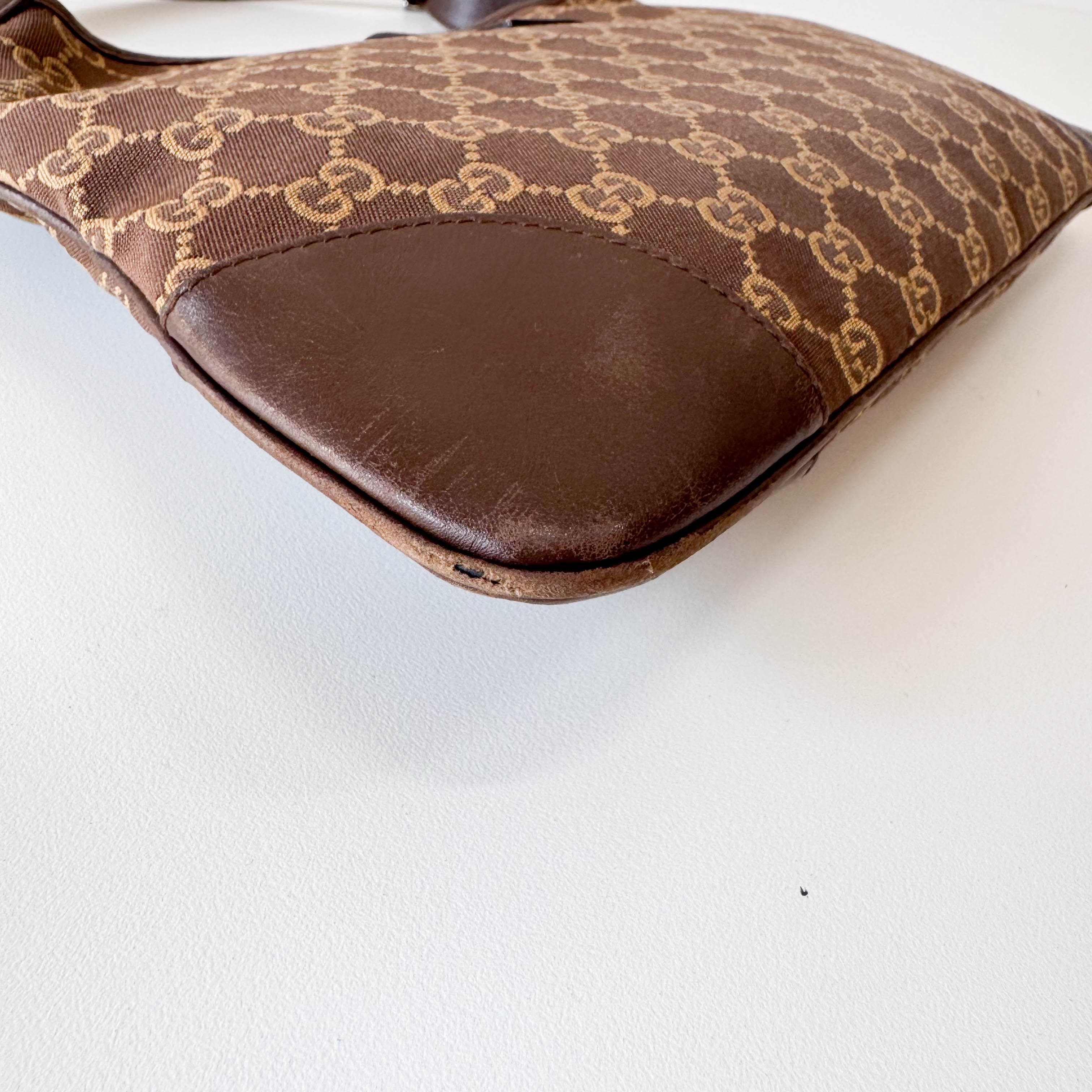 GG Canvas Brown Shoulder Bag