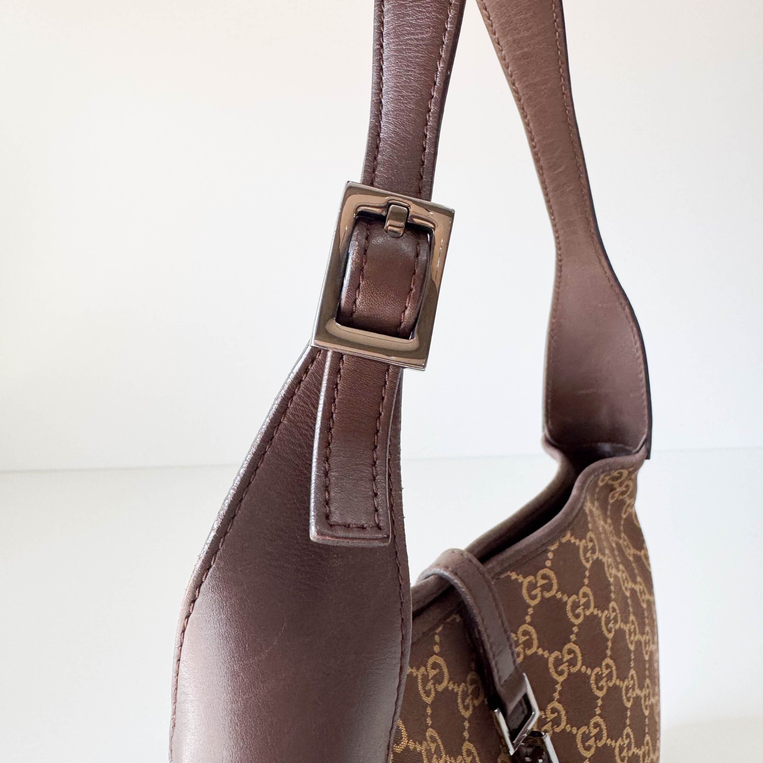 GG Canvas Brown Shoulder Bag