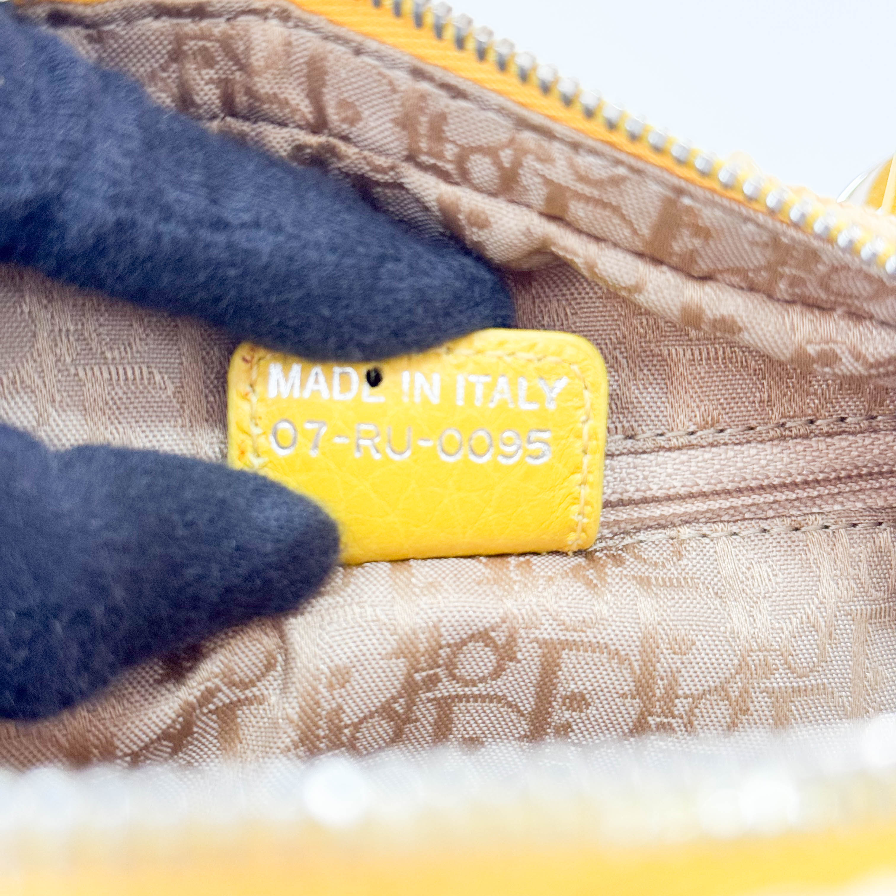 Flowers Embroidery in Straw and Yellow Leather Bag