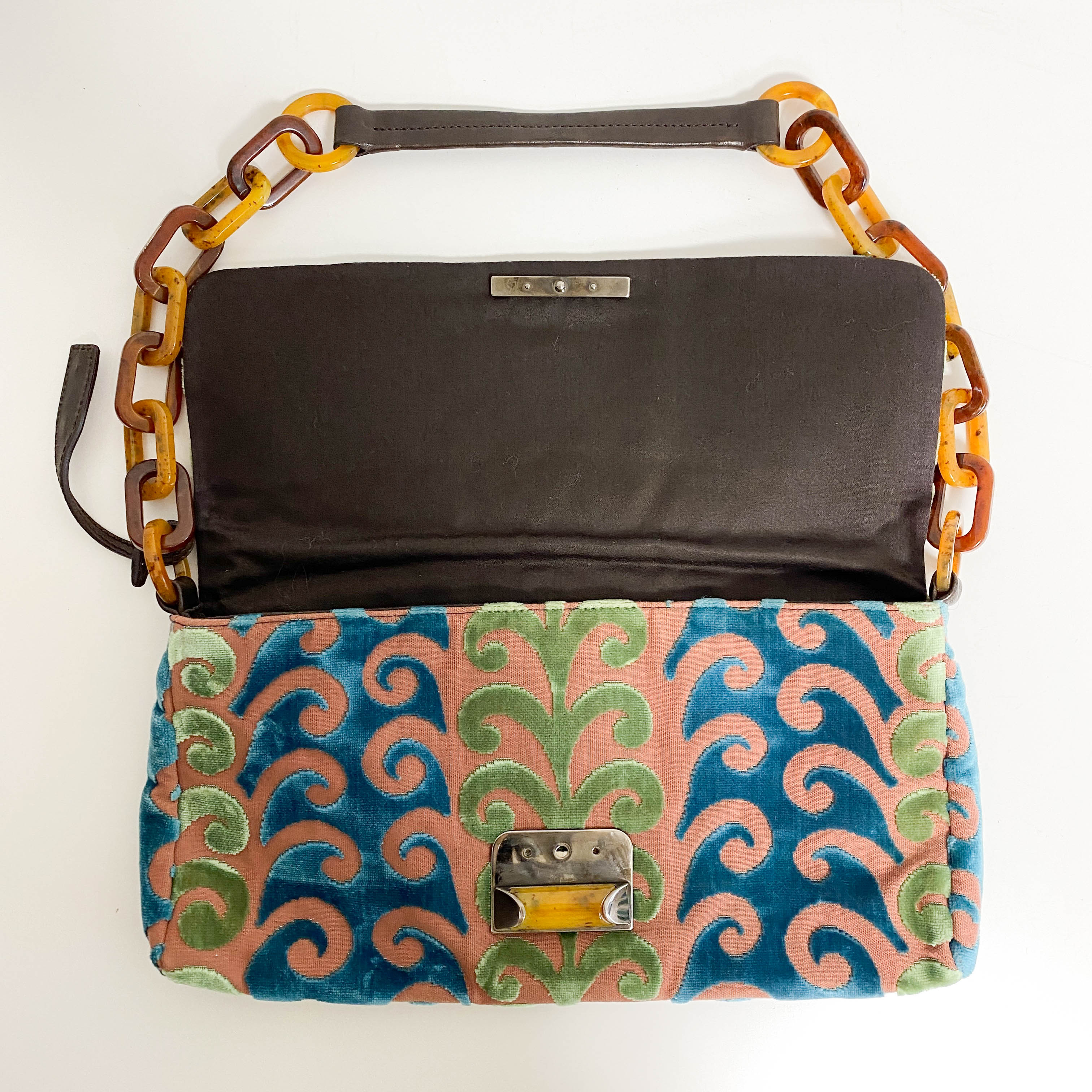 Horizontal Velvet Chain Bag
