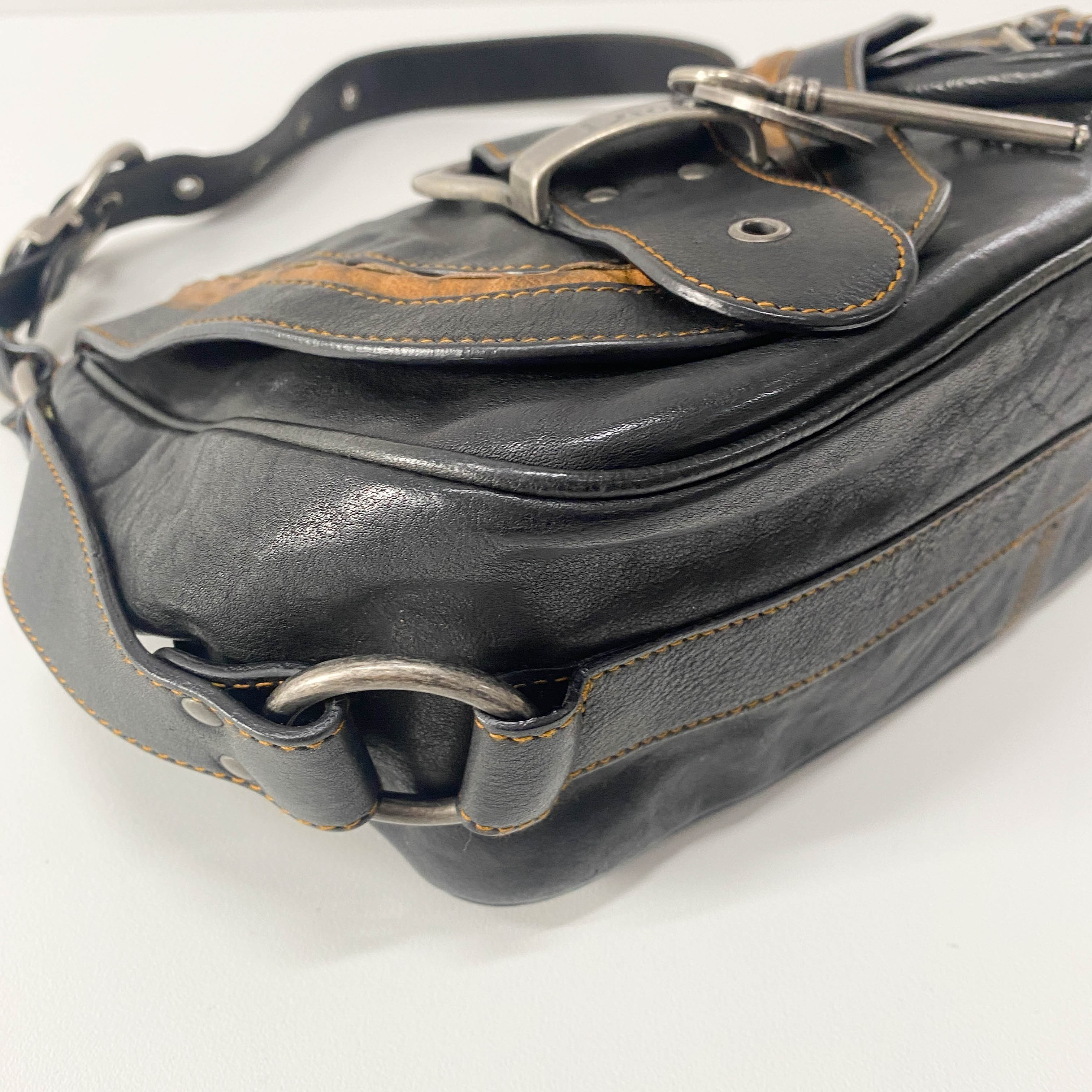 Gaucho Black Leather Shoulder Bag