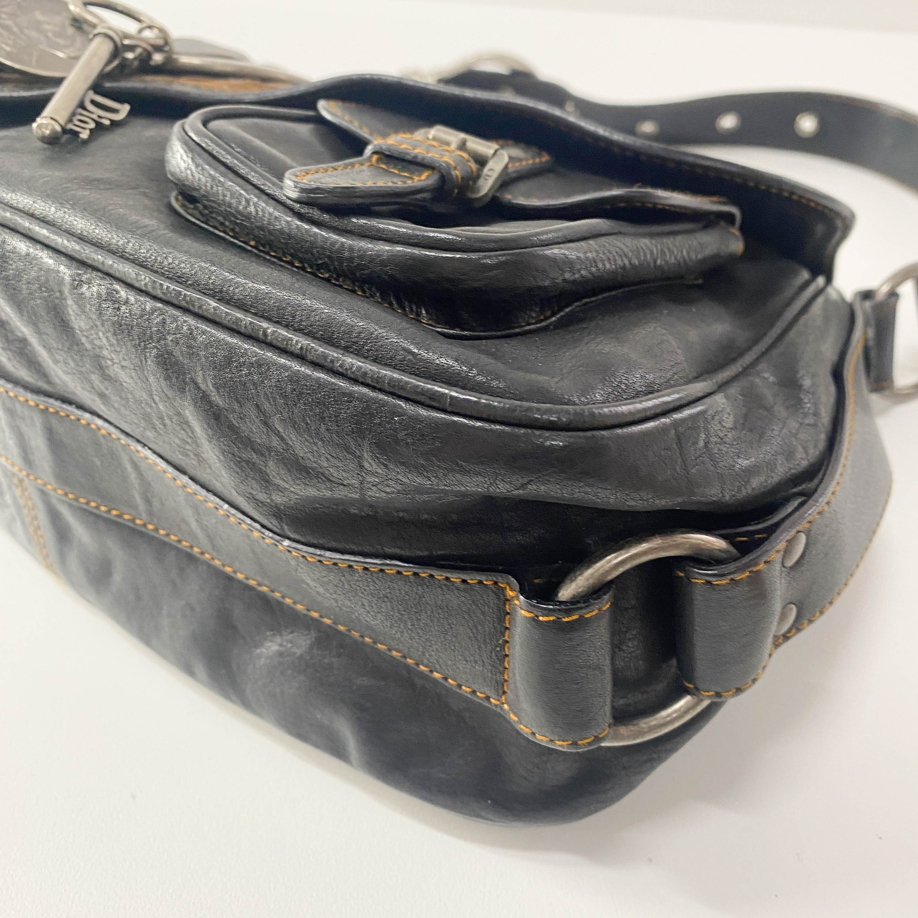 Gaucho Black Leather Shoulder Bag