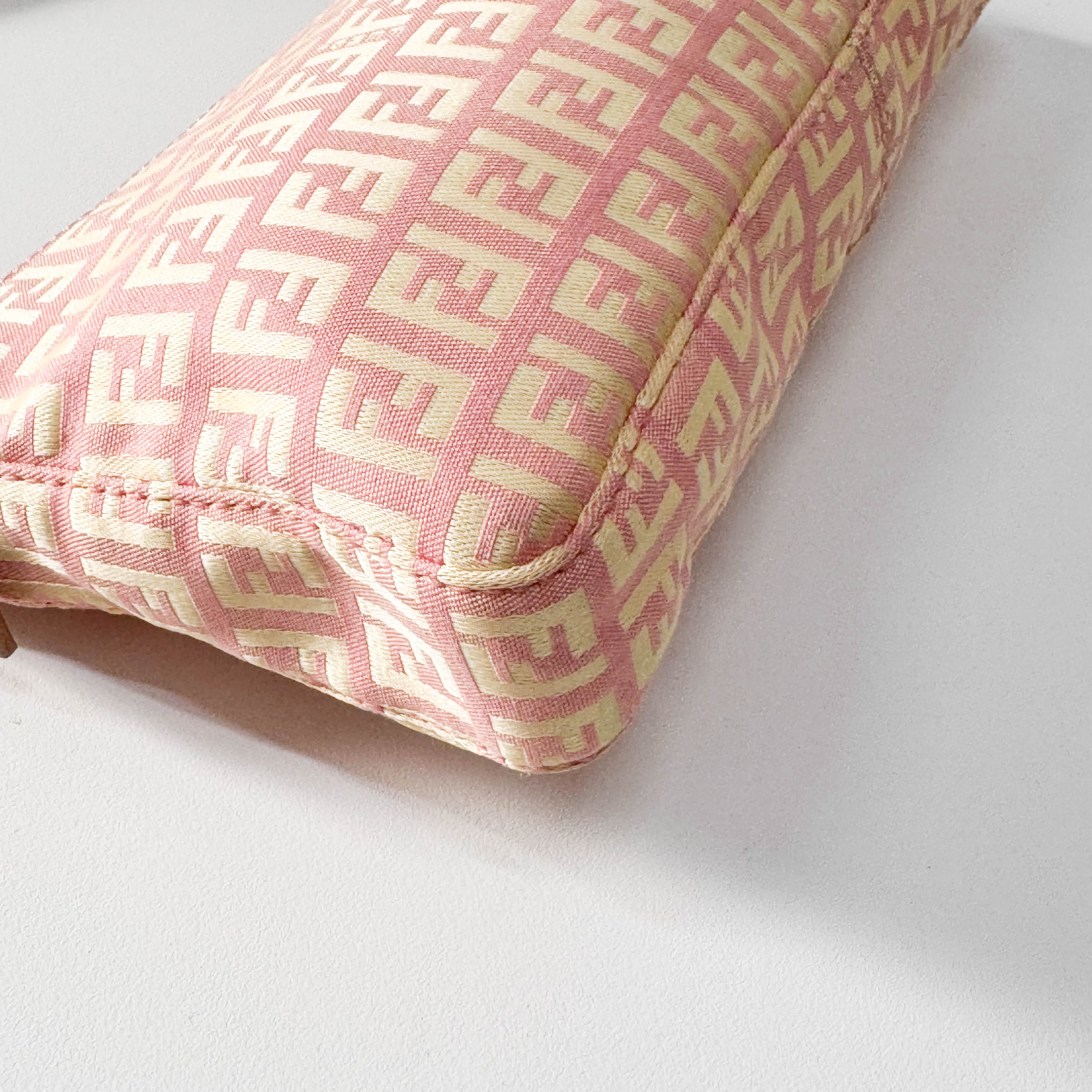 Zucchino Pink Canvas Shoulder Bag