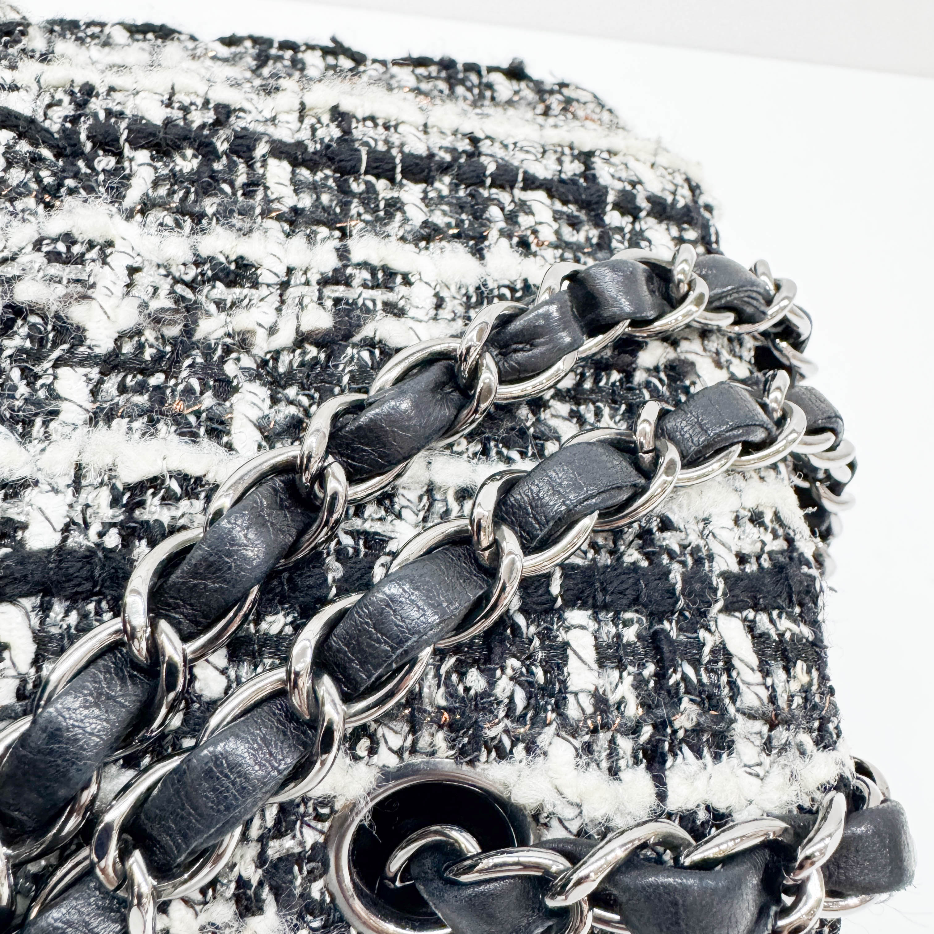 Classic Double Flap Knit Black & White Wool Shoulder Bag