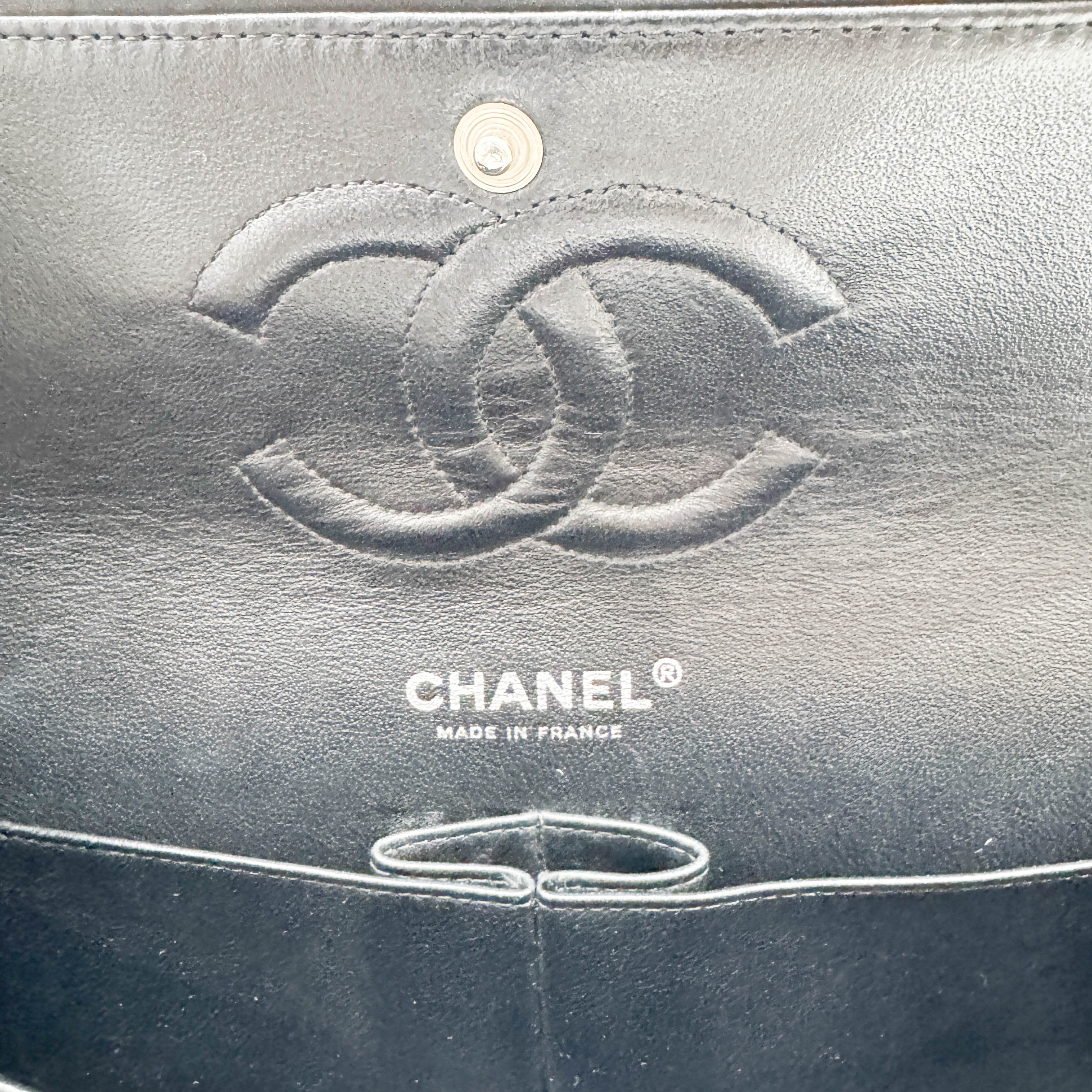 Classic Double Flap Knit Black & White Wool Shoulder Bag