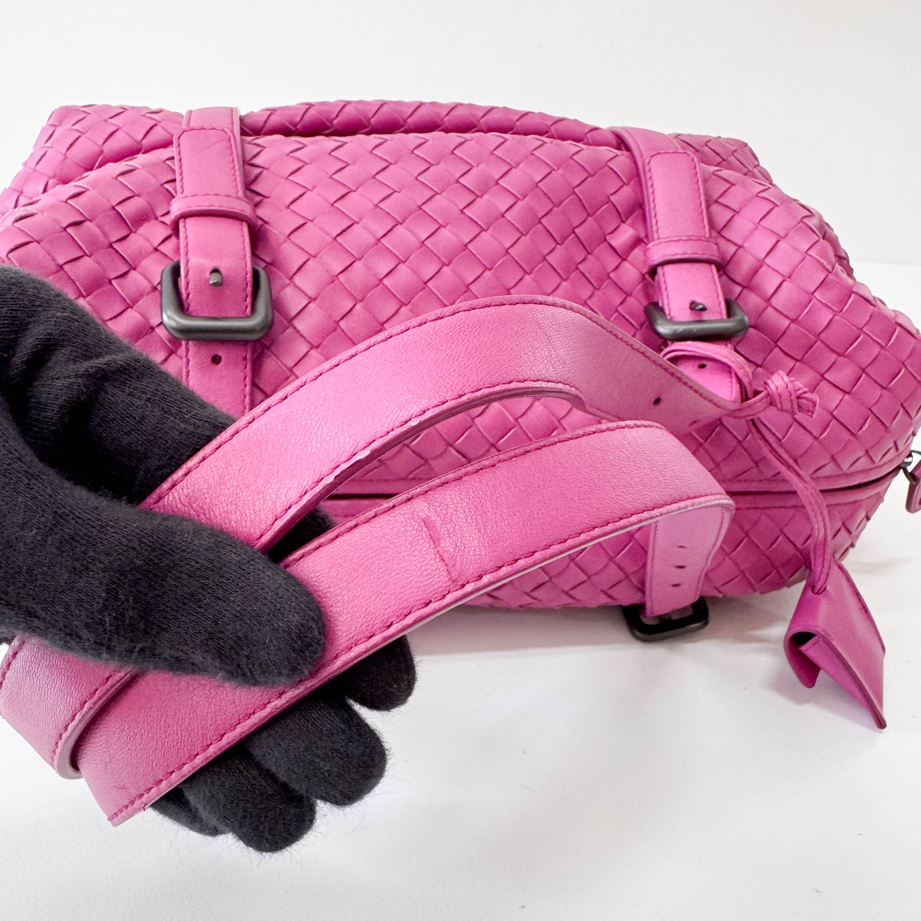 Intrecciato Fucsia Leather Bag