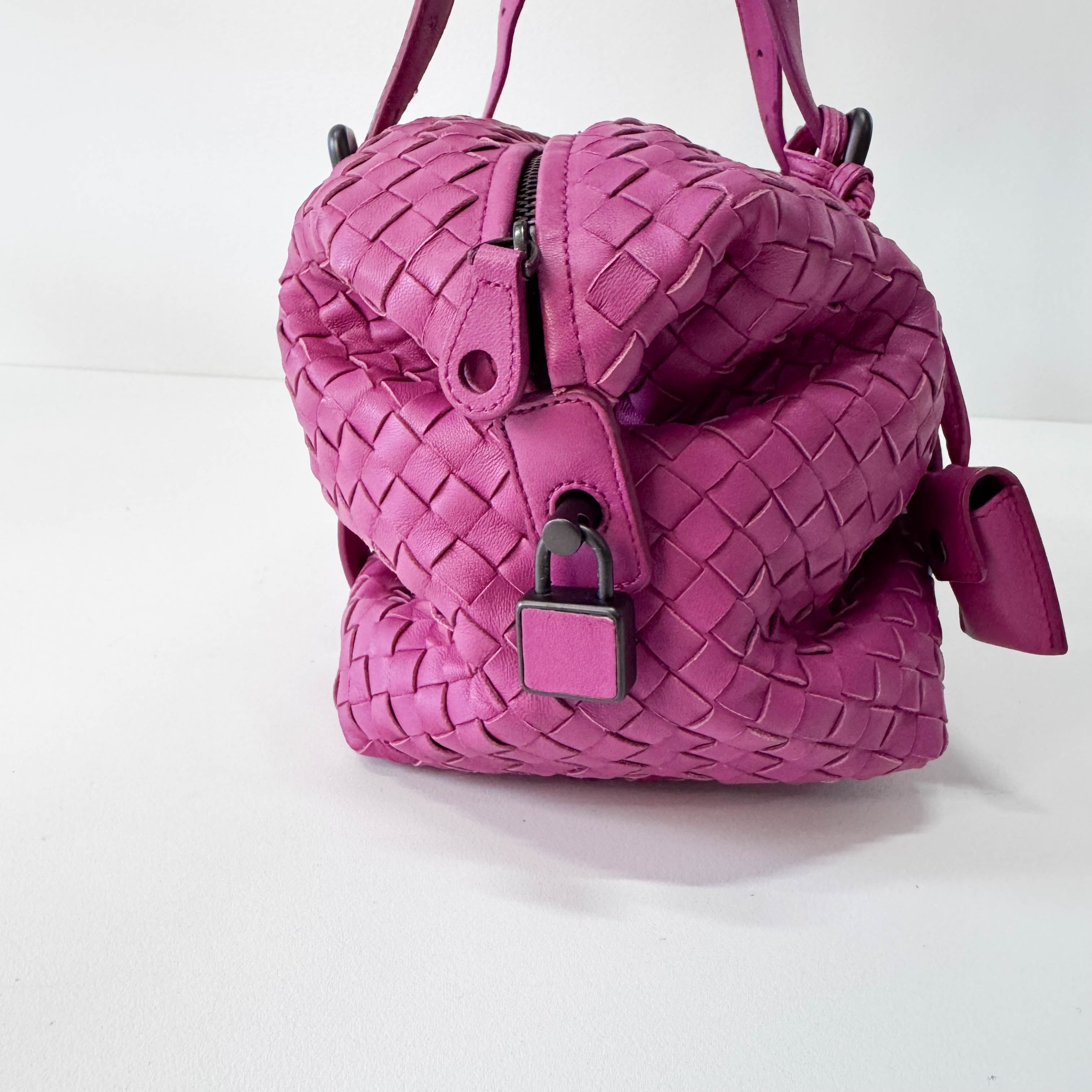 Intrecciato Fucsia Leather Bag