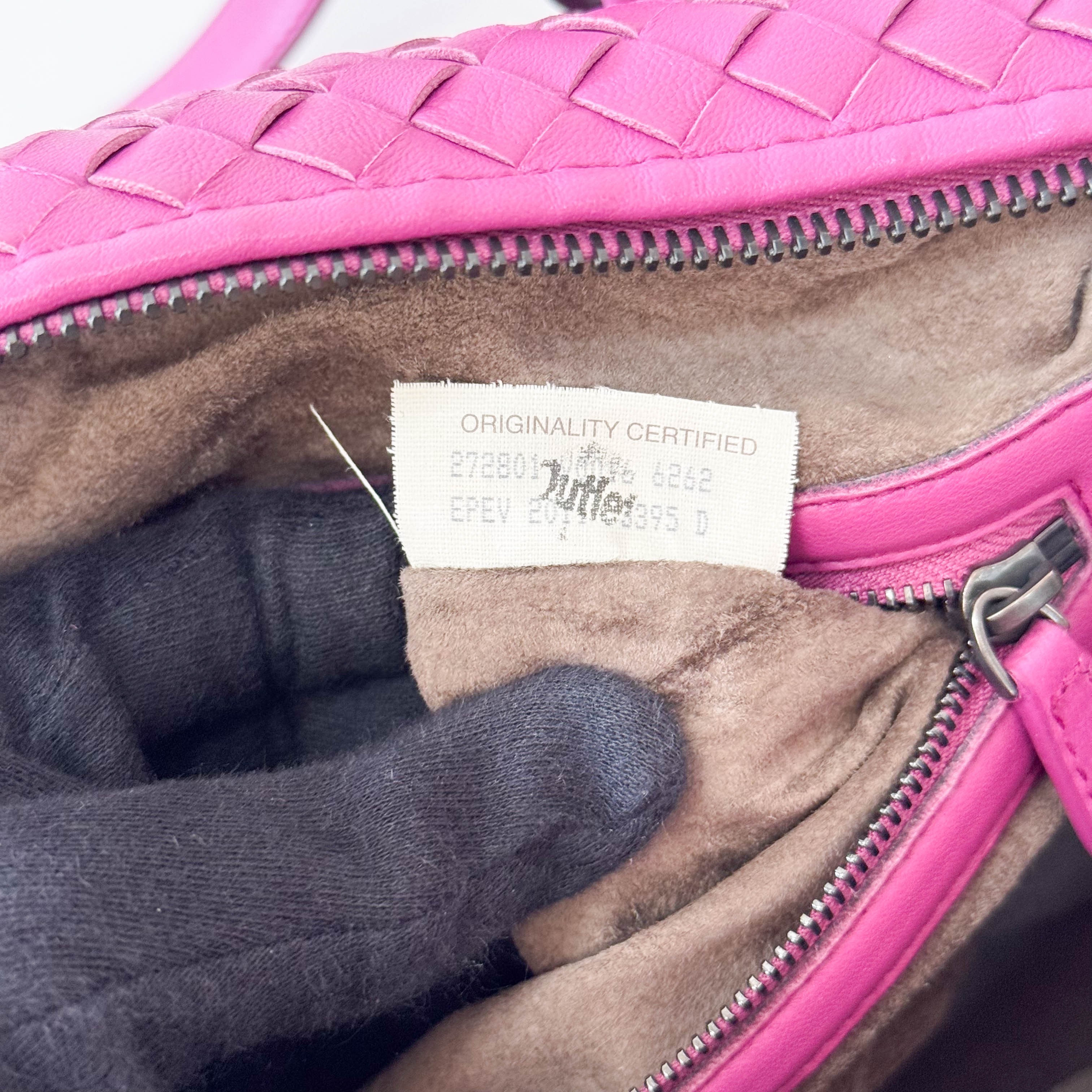 Intrecciato Fucsia Leather Bag