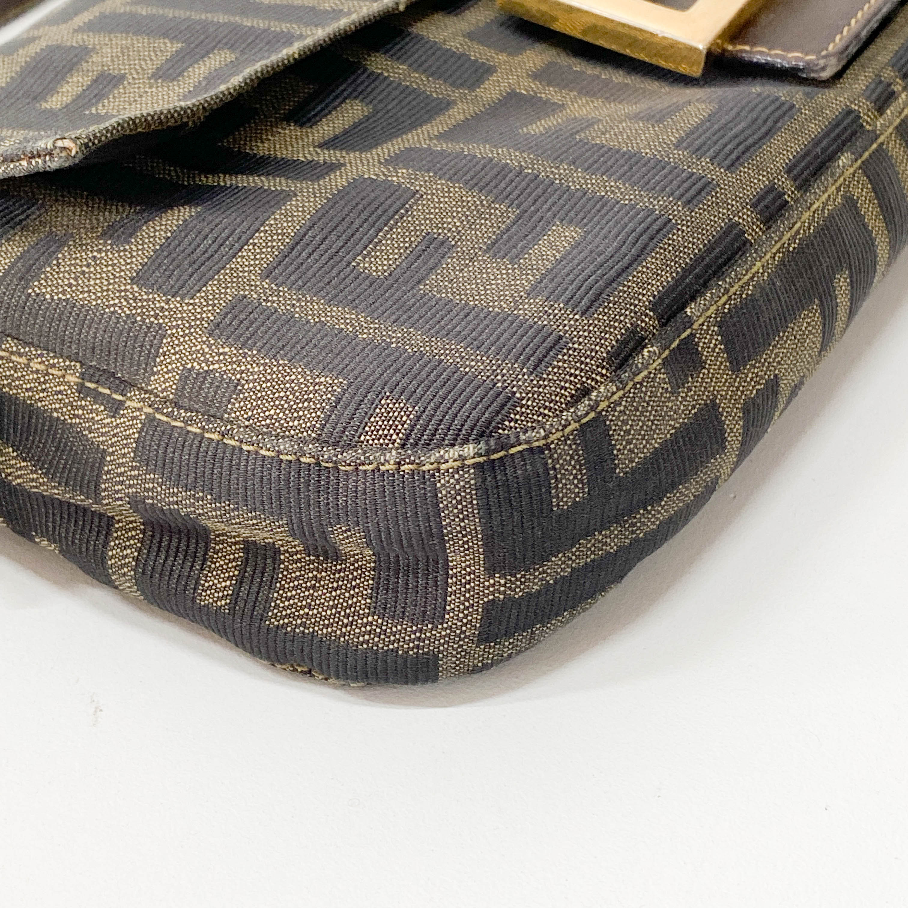 Zucca Baguette Brown Canvas Shoulder Bag