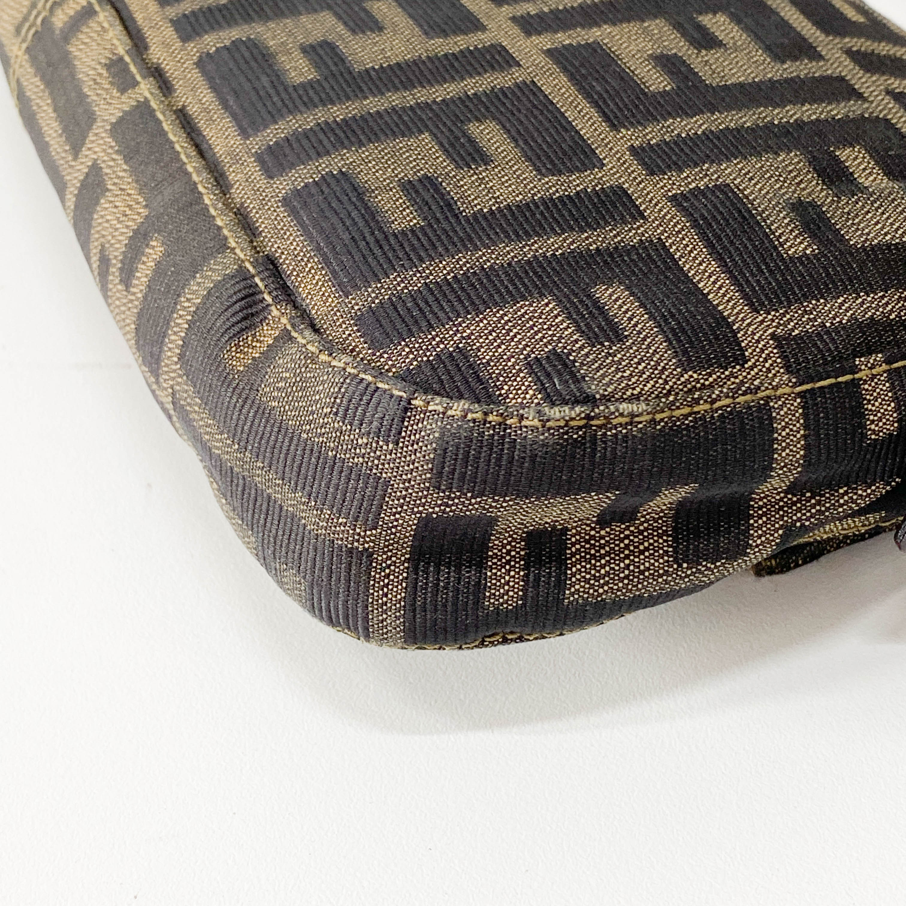 Zucca Baguette Brown Canvas Shoulder Bag