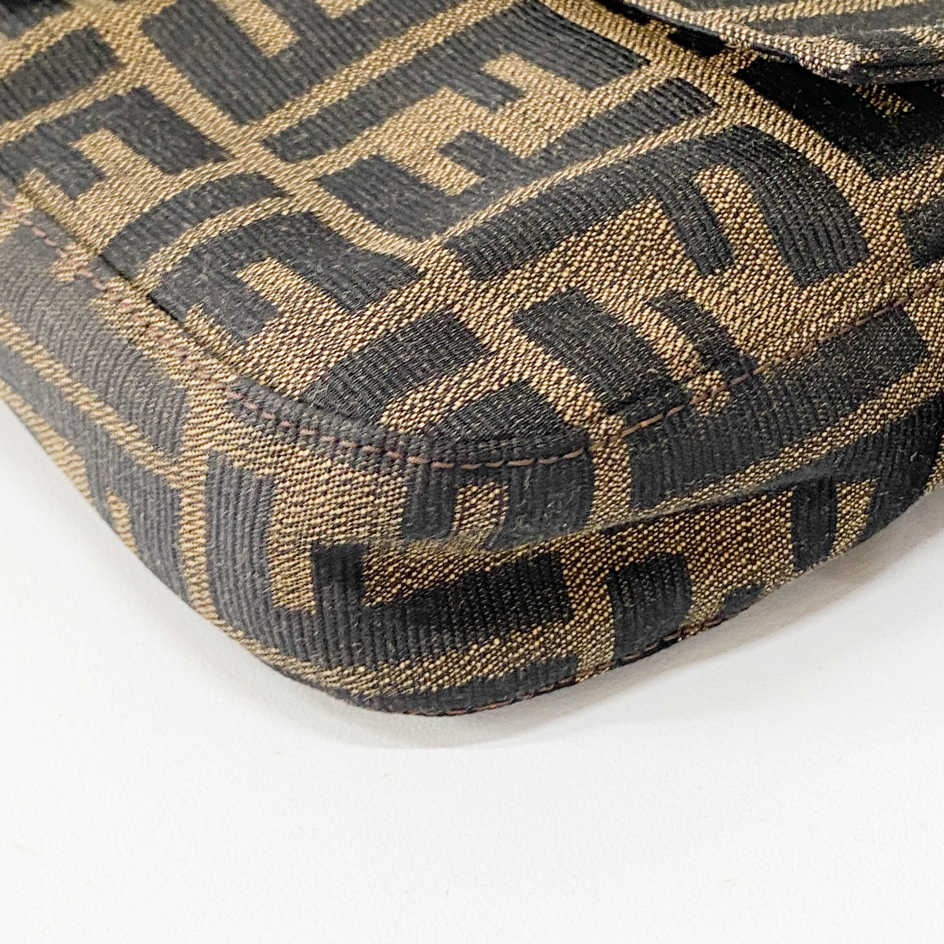 Zucca Baguette Brown Canvas Shoulder Bag