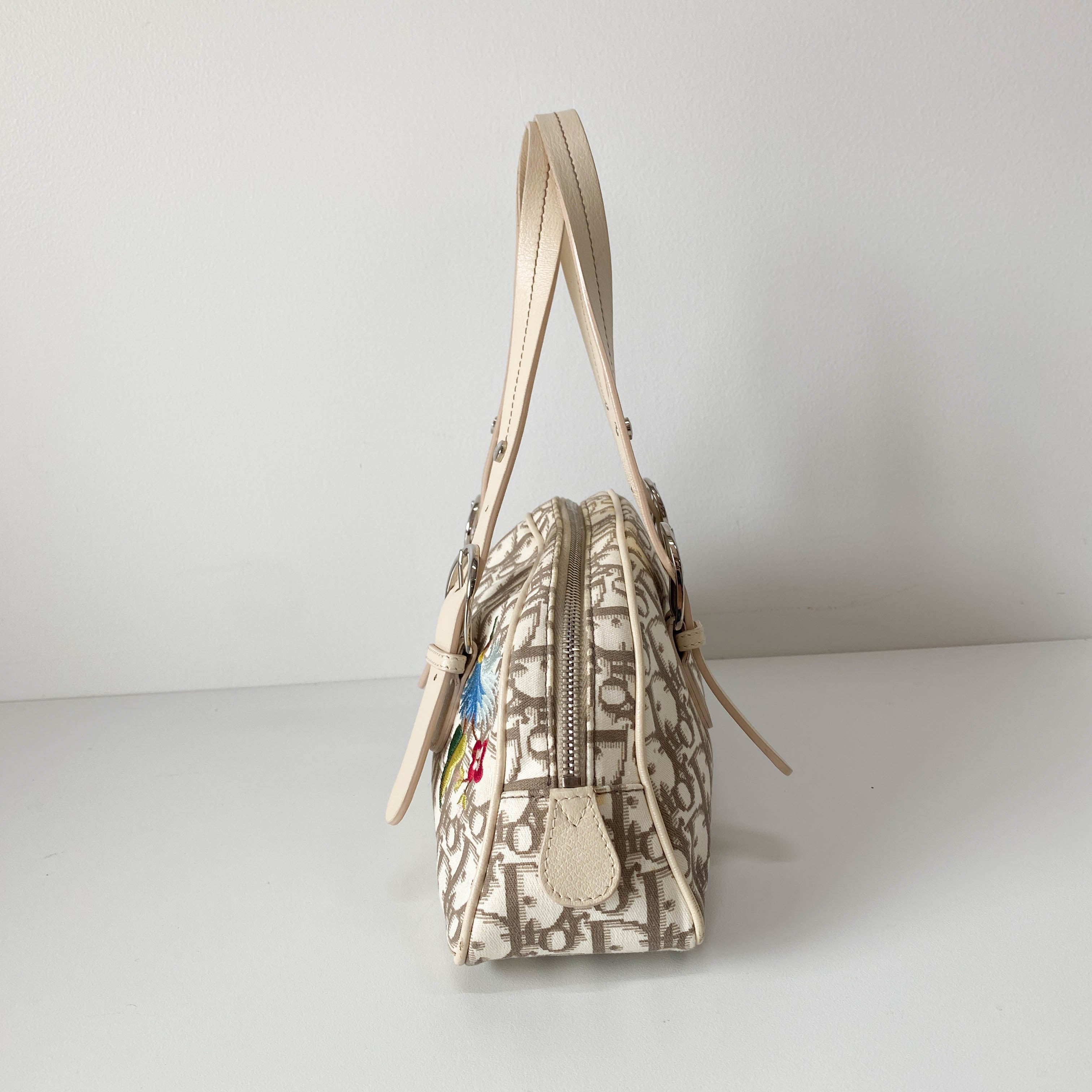 Vintage Beige Leather Embroidered Shoulder Bag