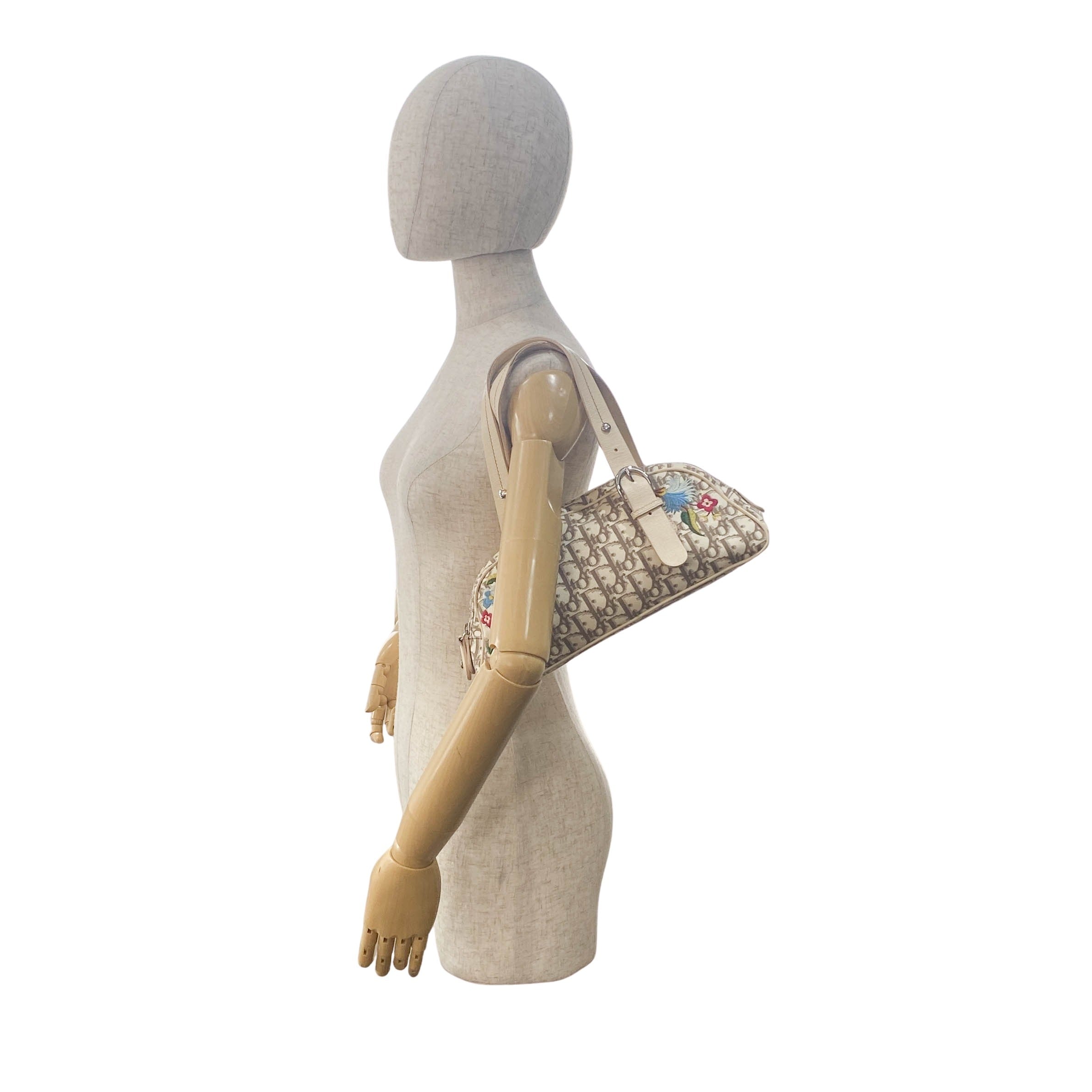 Vintage Beige Leather Embroidered Shoulder Bag