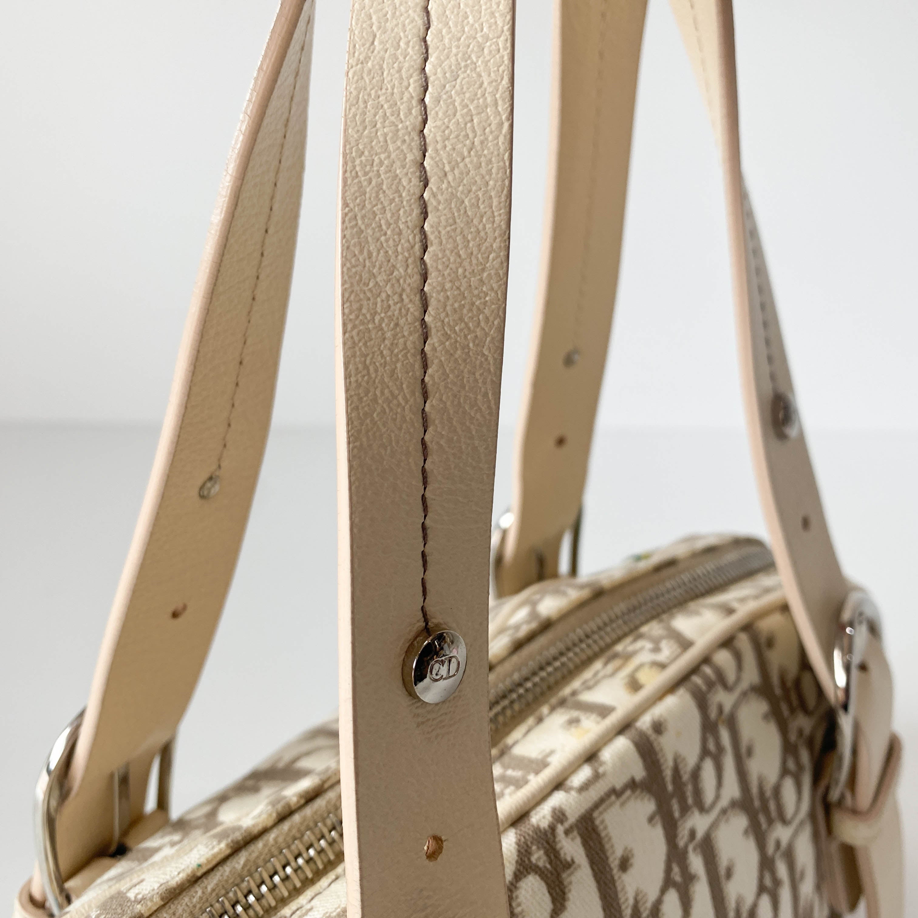 Vintage Beige Leather Embroidered Shoulder Bag