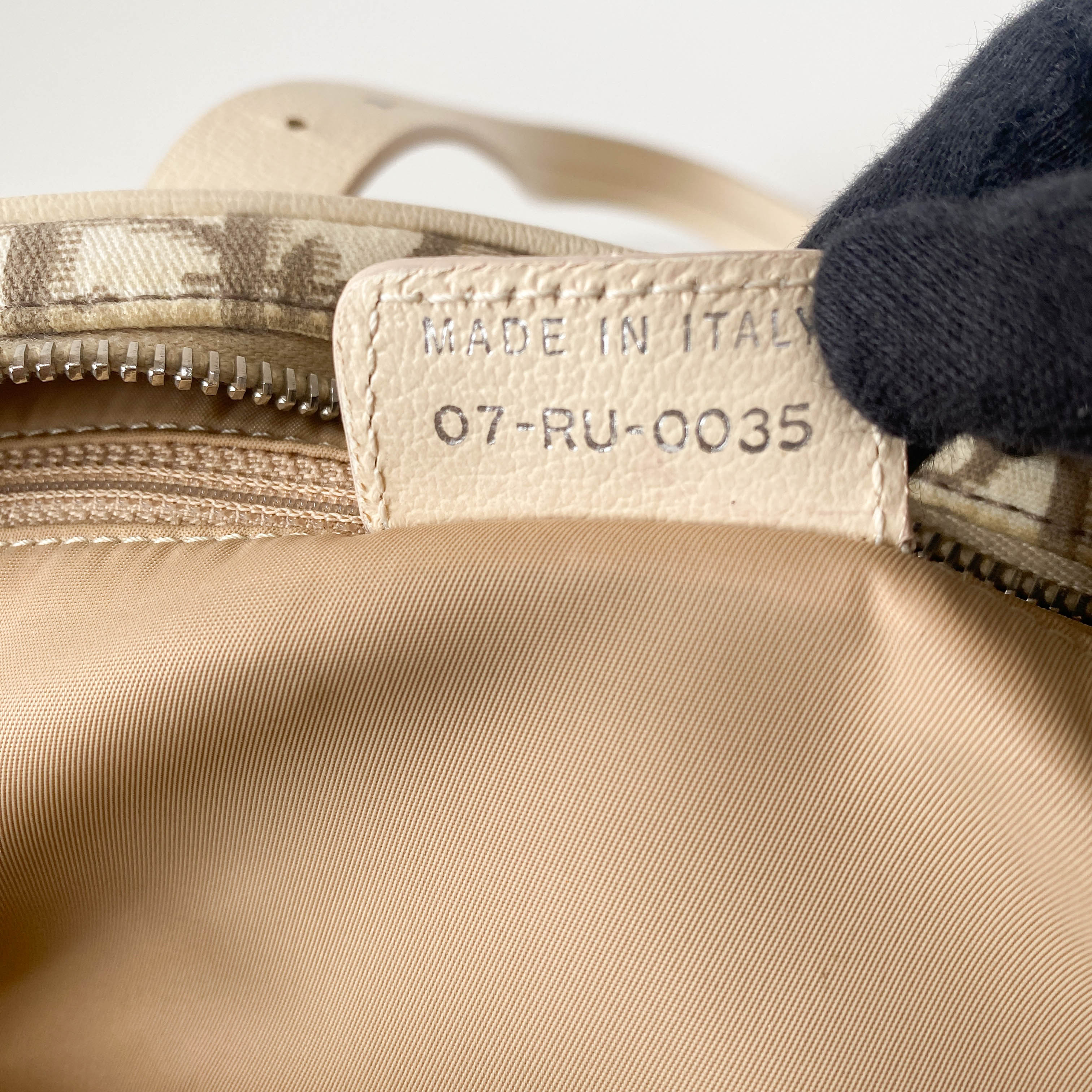 Vintage Beige Leather Embroidered Shoulder Bag