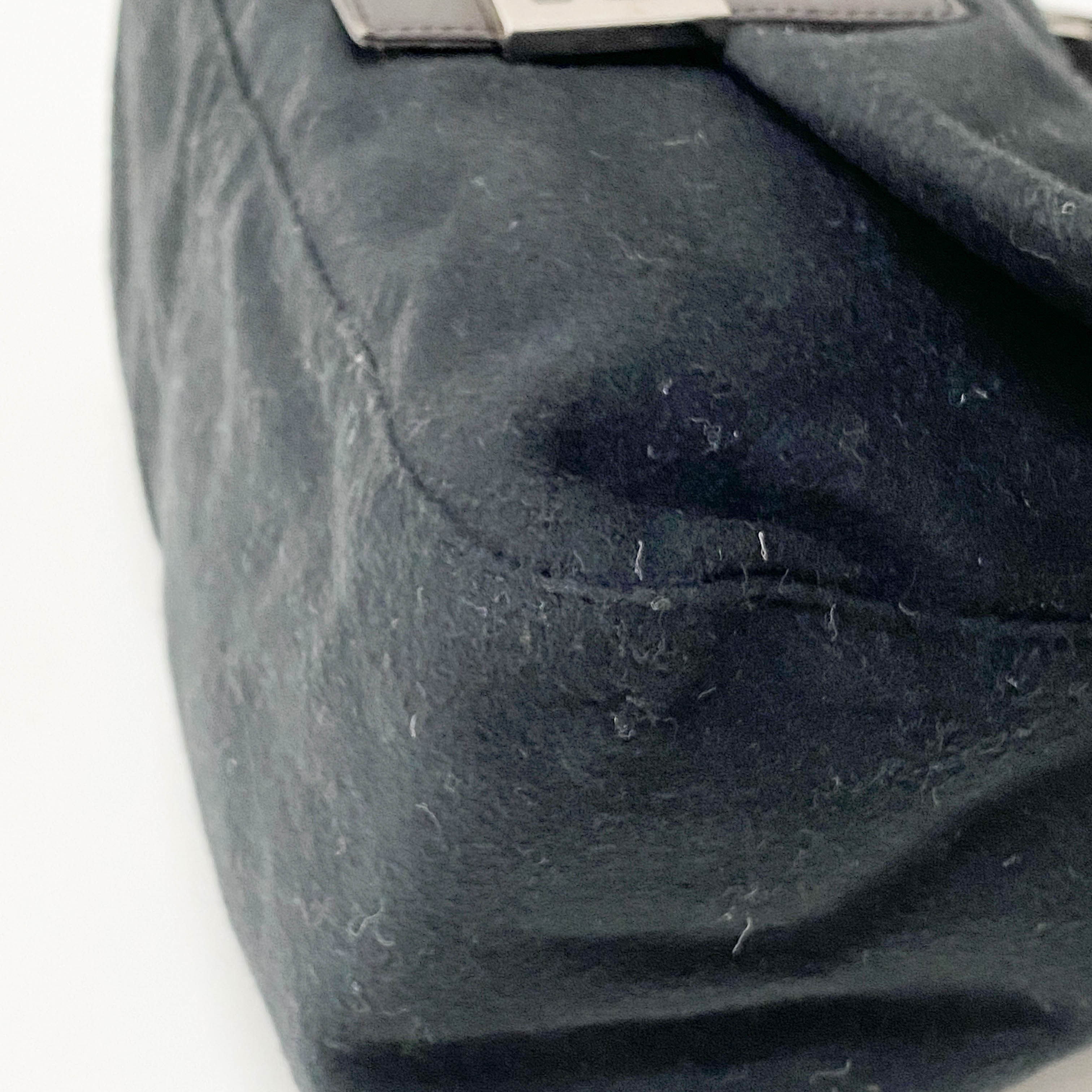 Mamma Baguette Black Wool Shoulder Bag