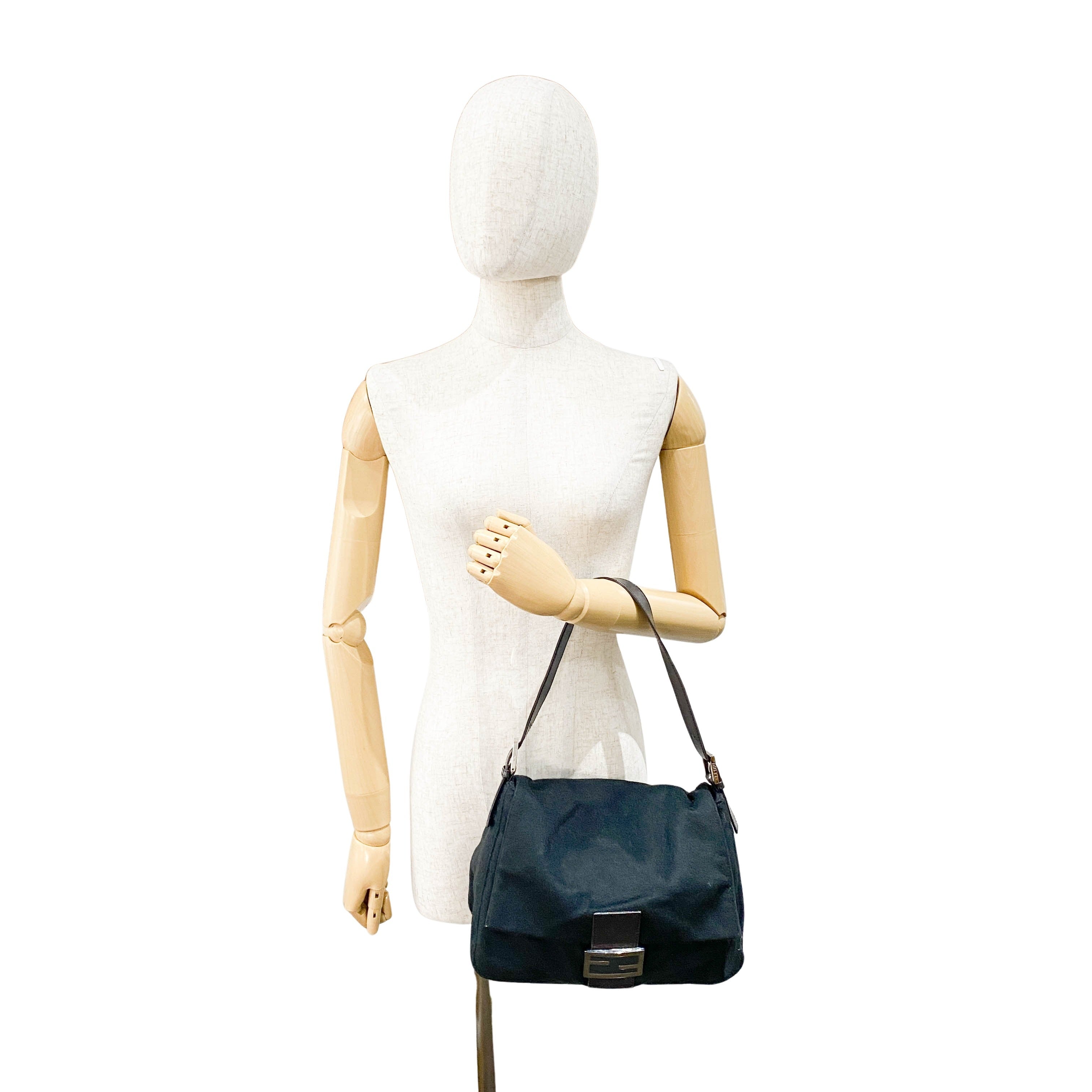 Mamma Baguette Black Wool Shoulder Bag