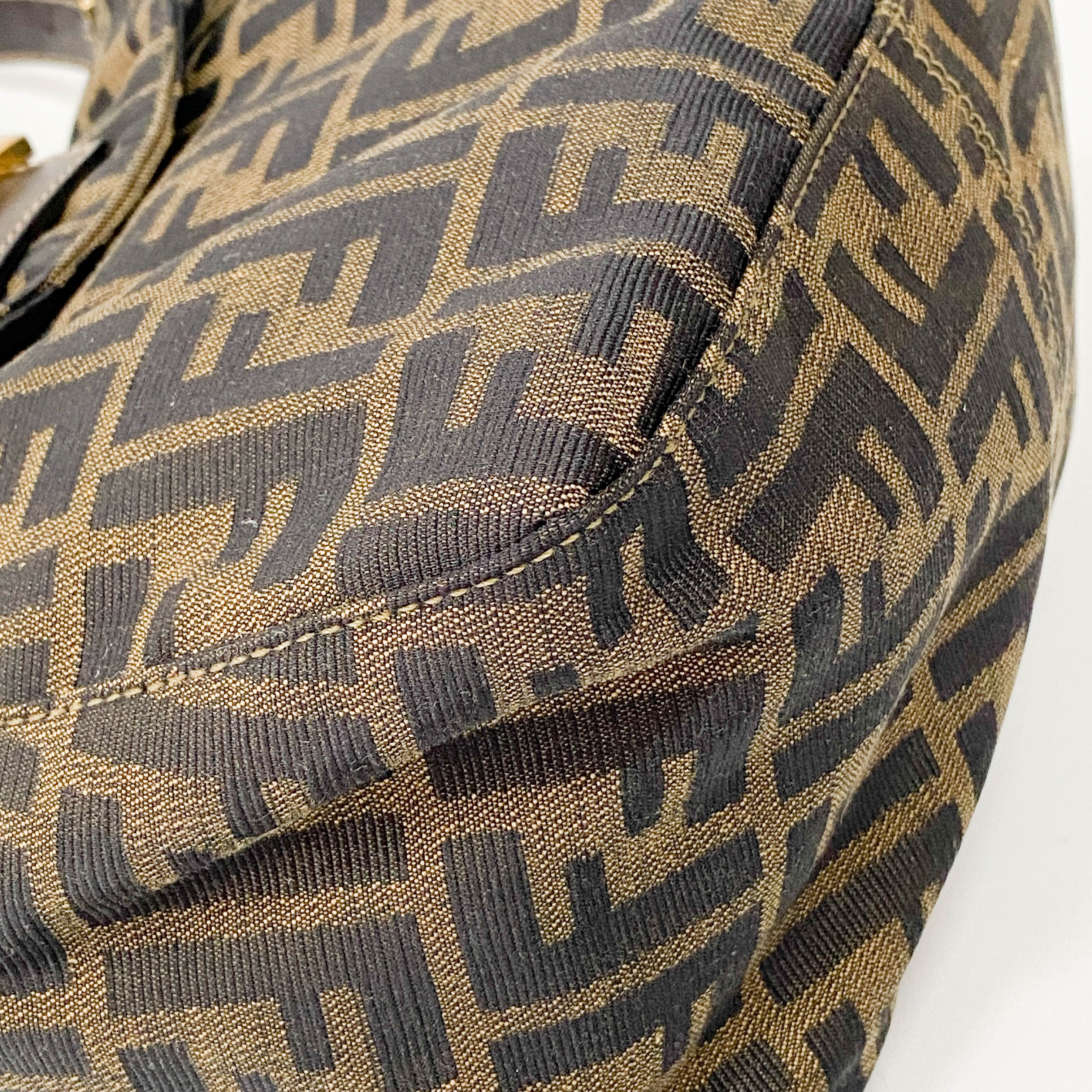 Zucca Brown Canvas Shoulder Bag