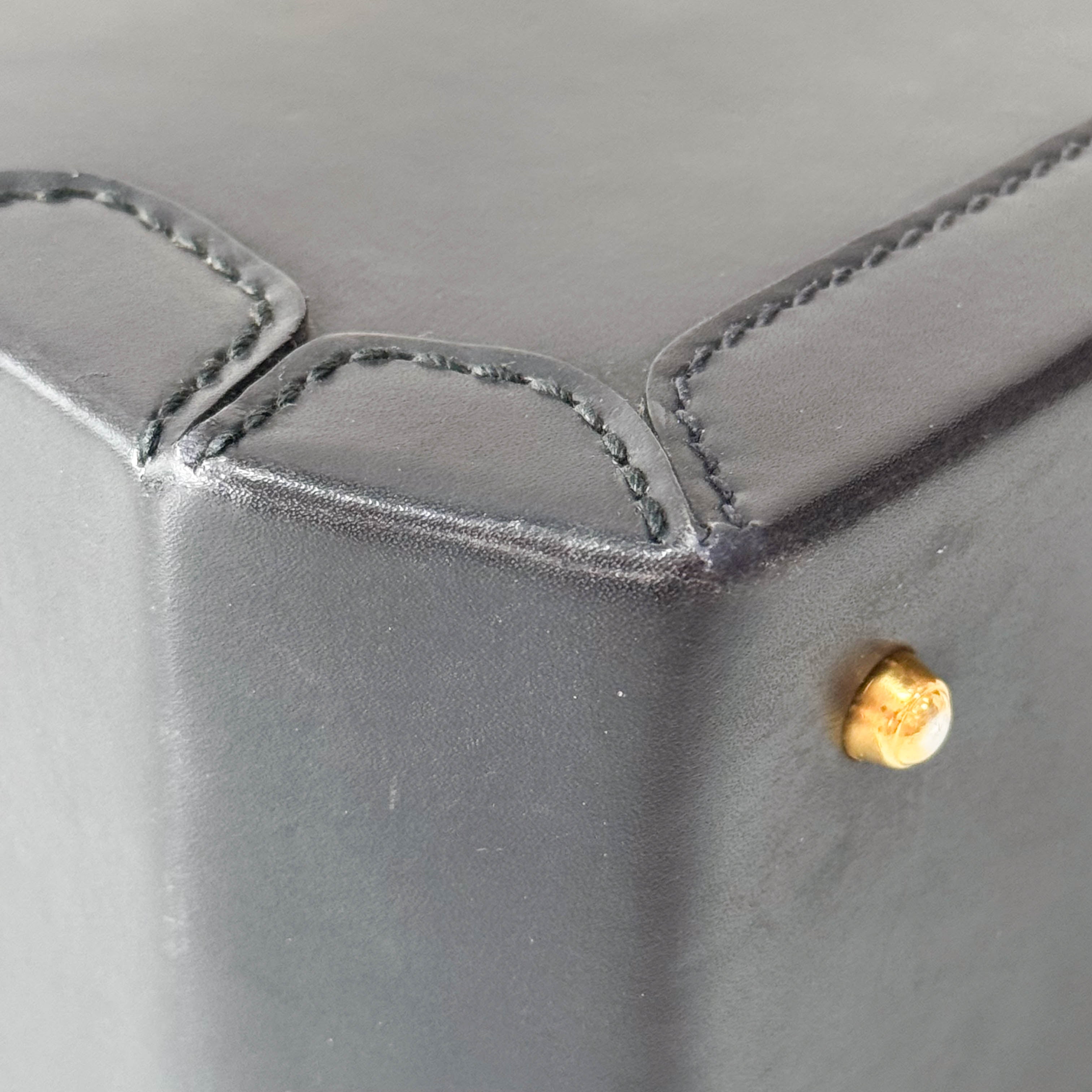 Lady Lock Vanity Case Black Leather Handbag