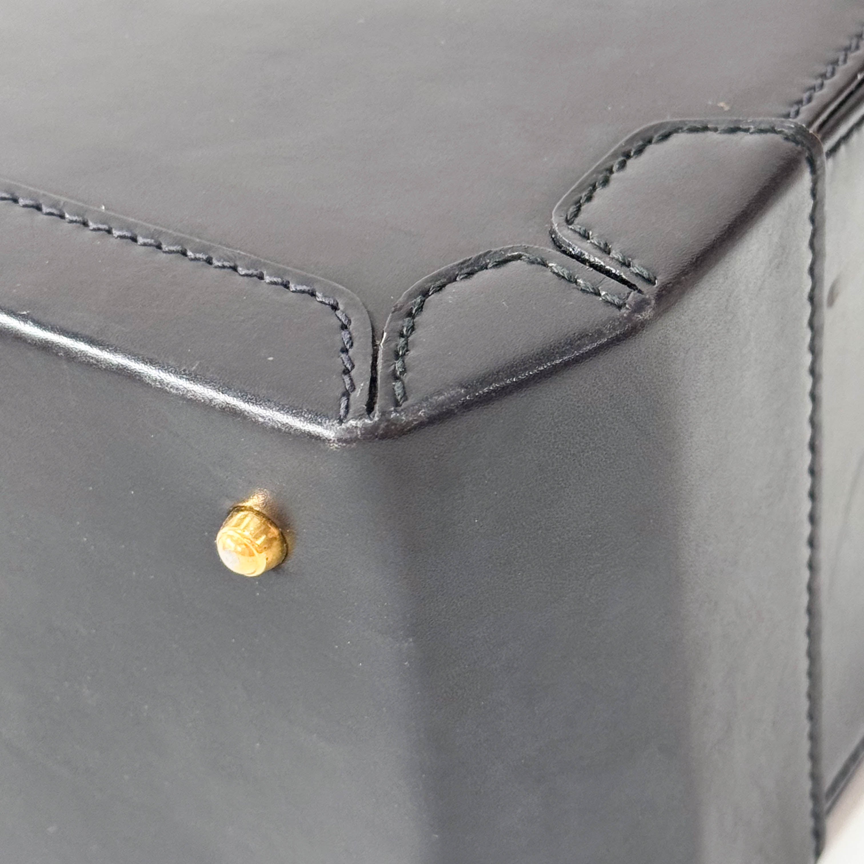 Lady Lock Vanity Case Black Leather Handbag