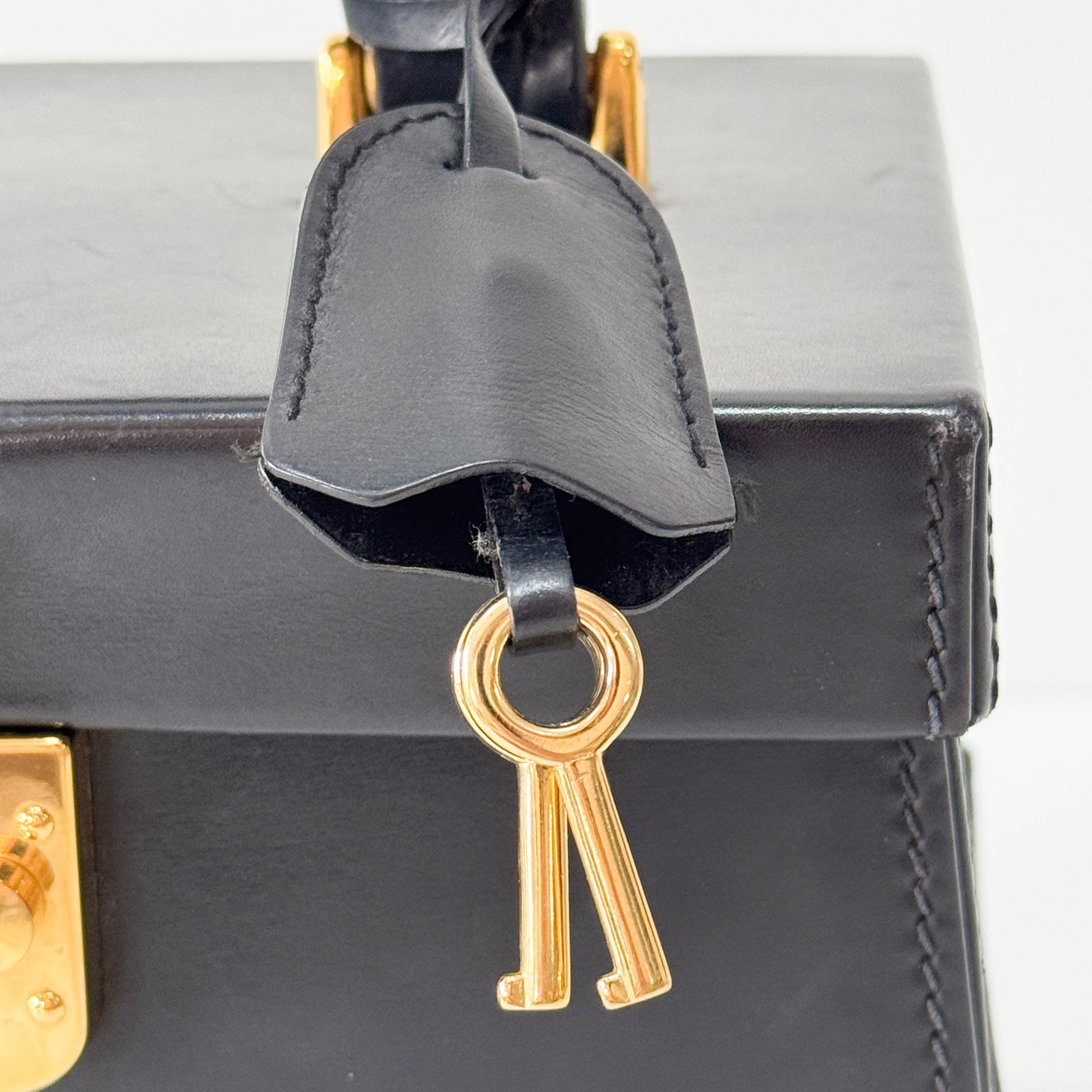 Lady Lock Vanity Case Black Leather Handbag