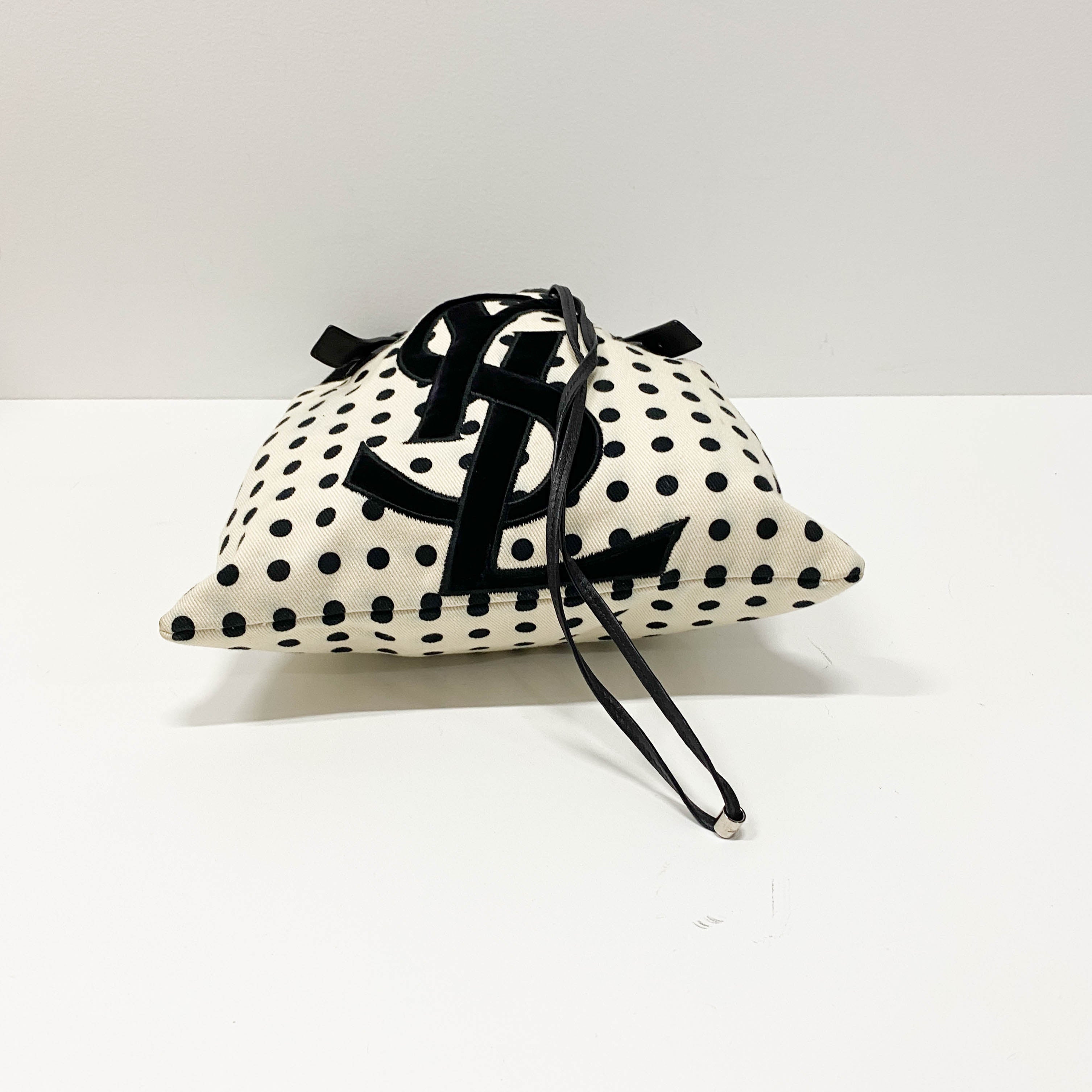 Vintage White Polka Dot Cloth Hand Bag