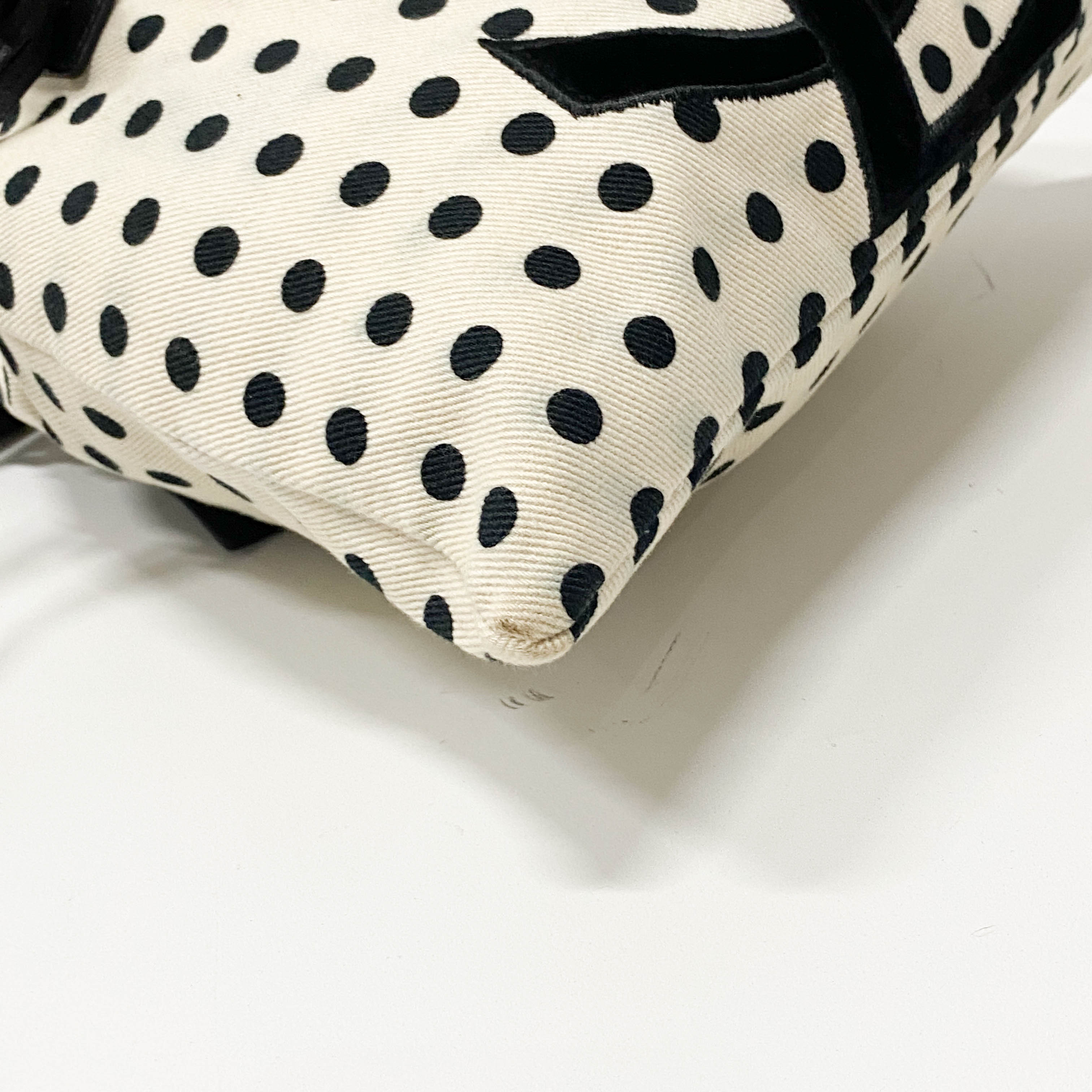 Vintage White Polka Dot Cloth Hand Bag