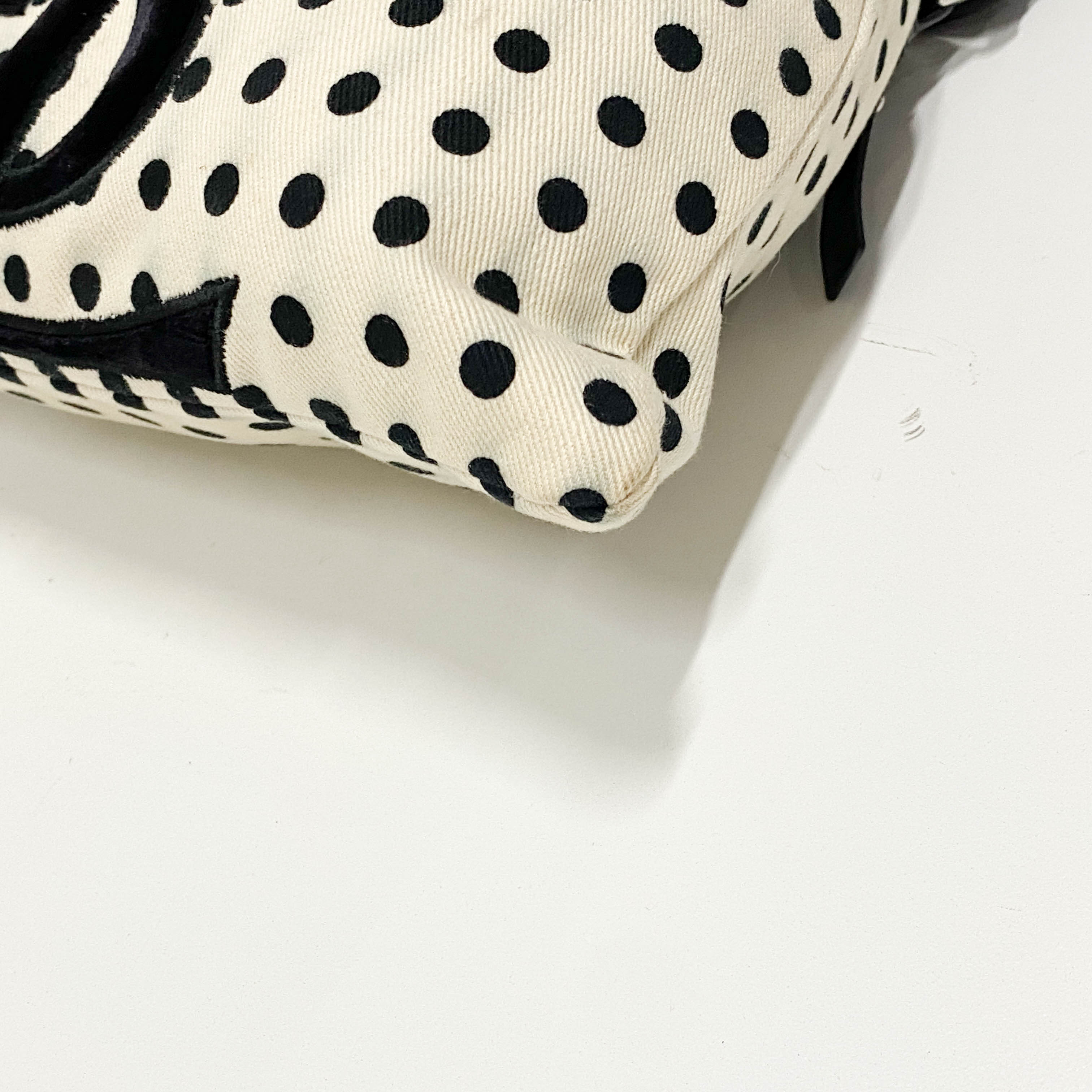 Vintage White Polka Dot Cloth Hand Bag