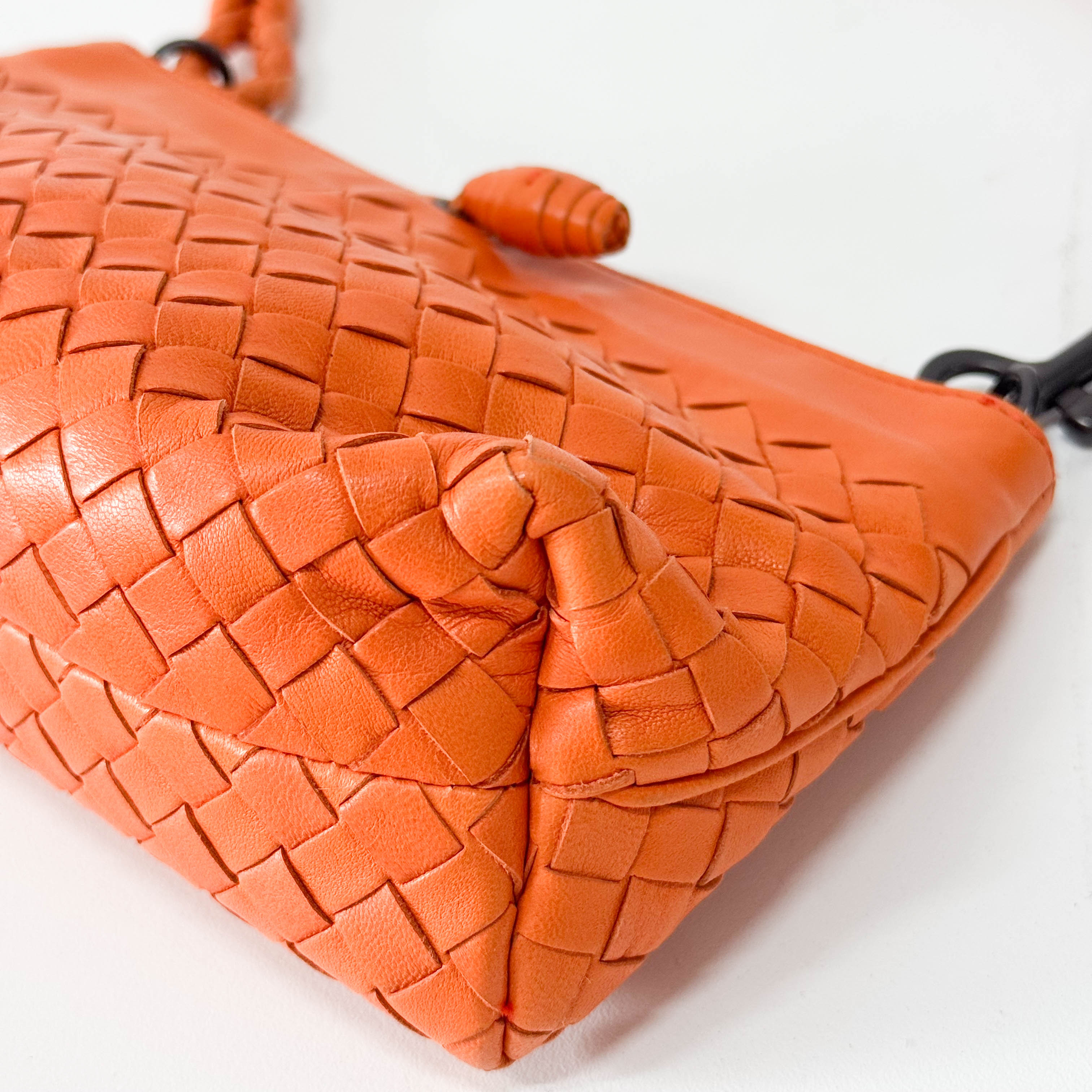 Intrecciato Orange Leather Shoulder Bag