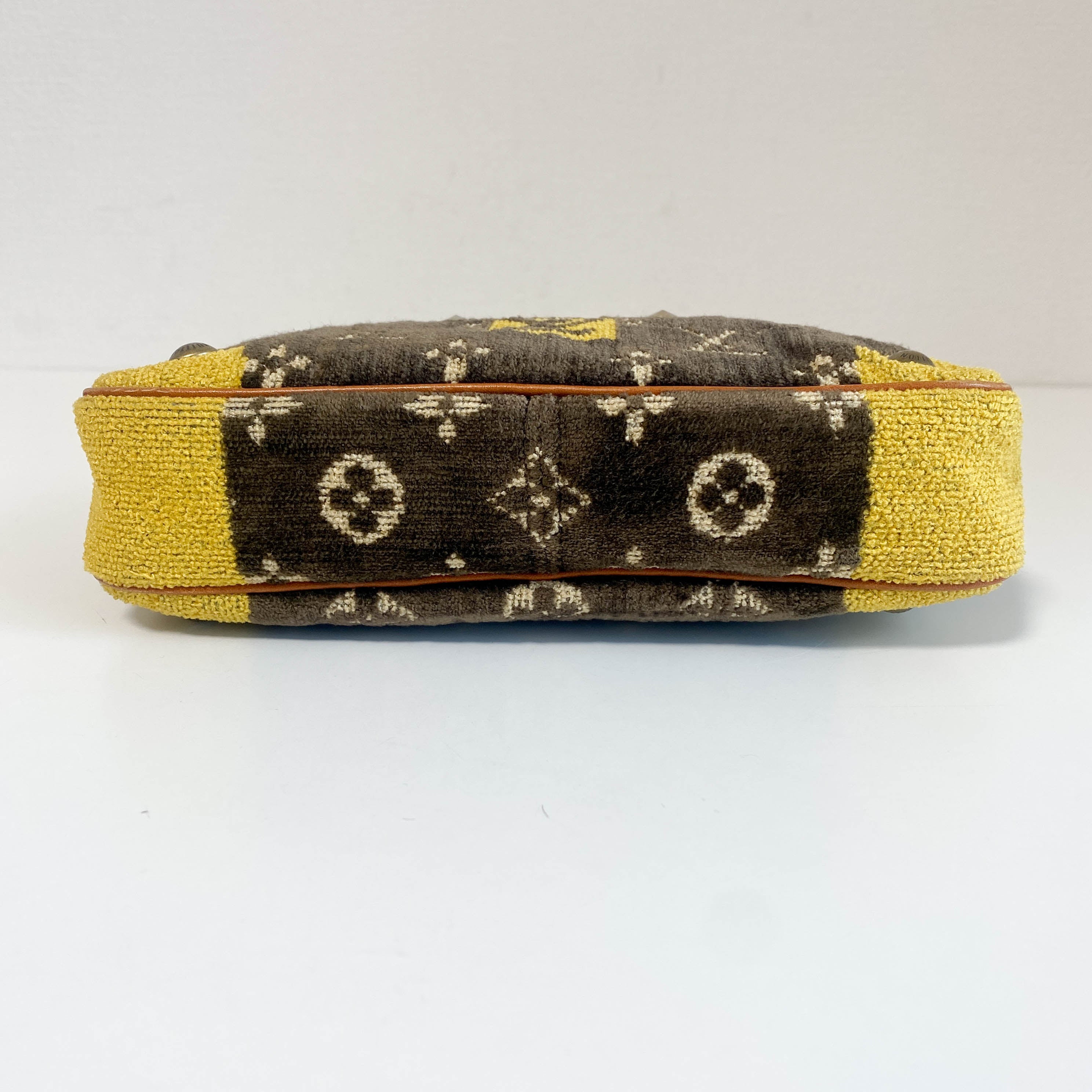 Trompe L'oeil Pochette Accessories Bag