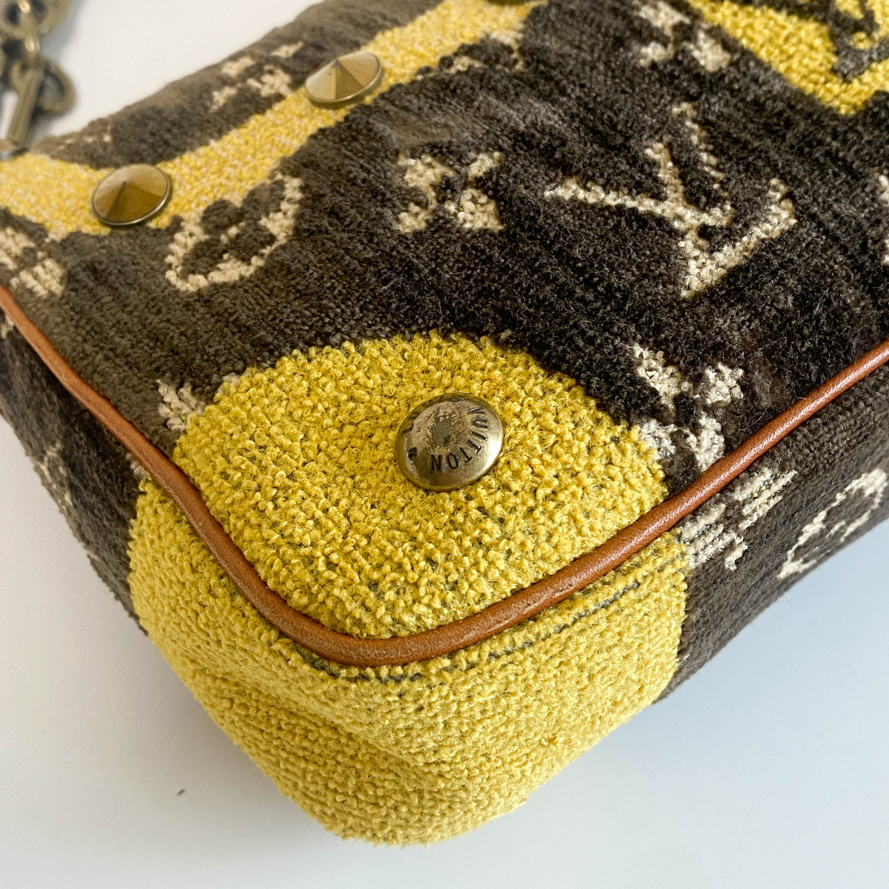 Trompe L'oeil Pochette Accessories Bag