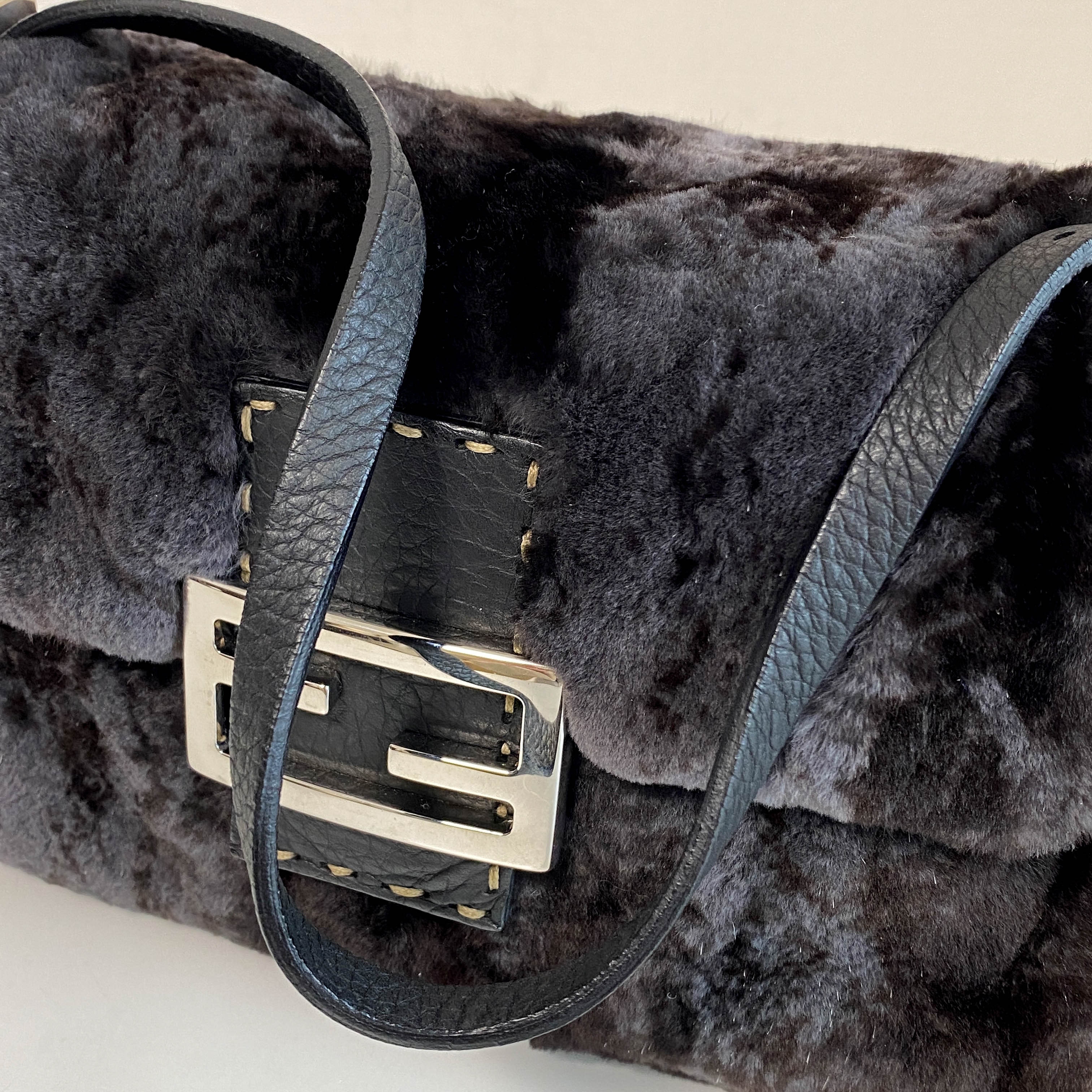 Mini Mamma Baguette Black Fur and Leather