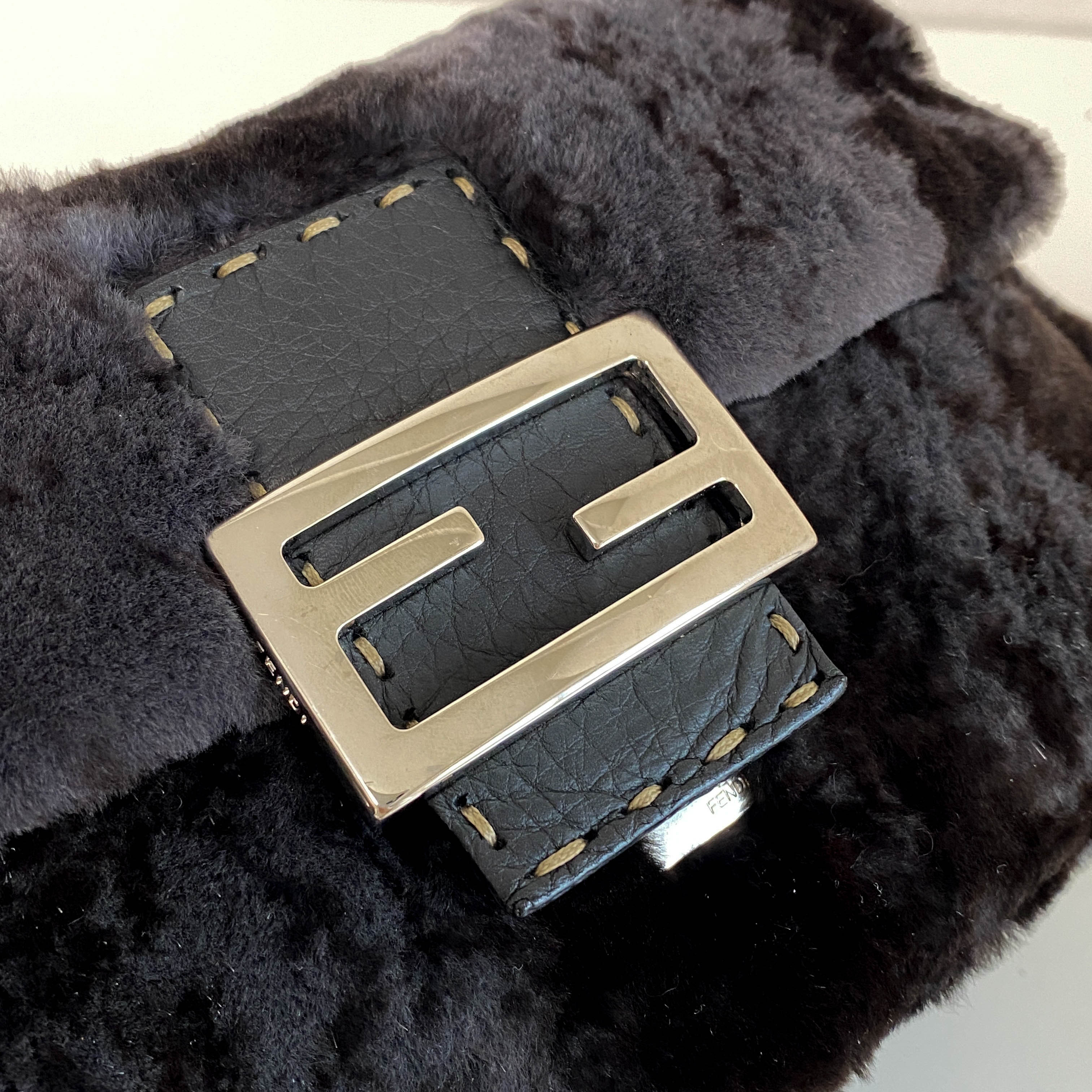Mini Mamma Baguette Black Fur and Leather