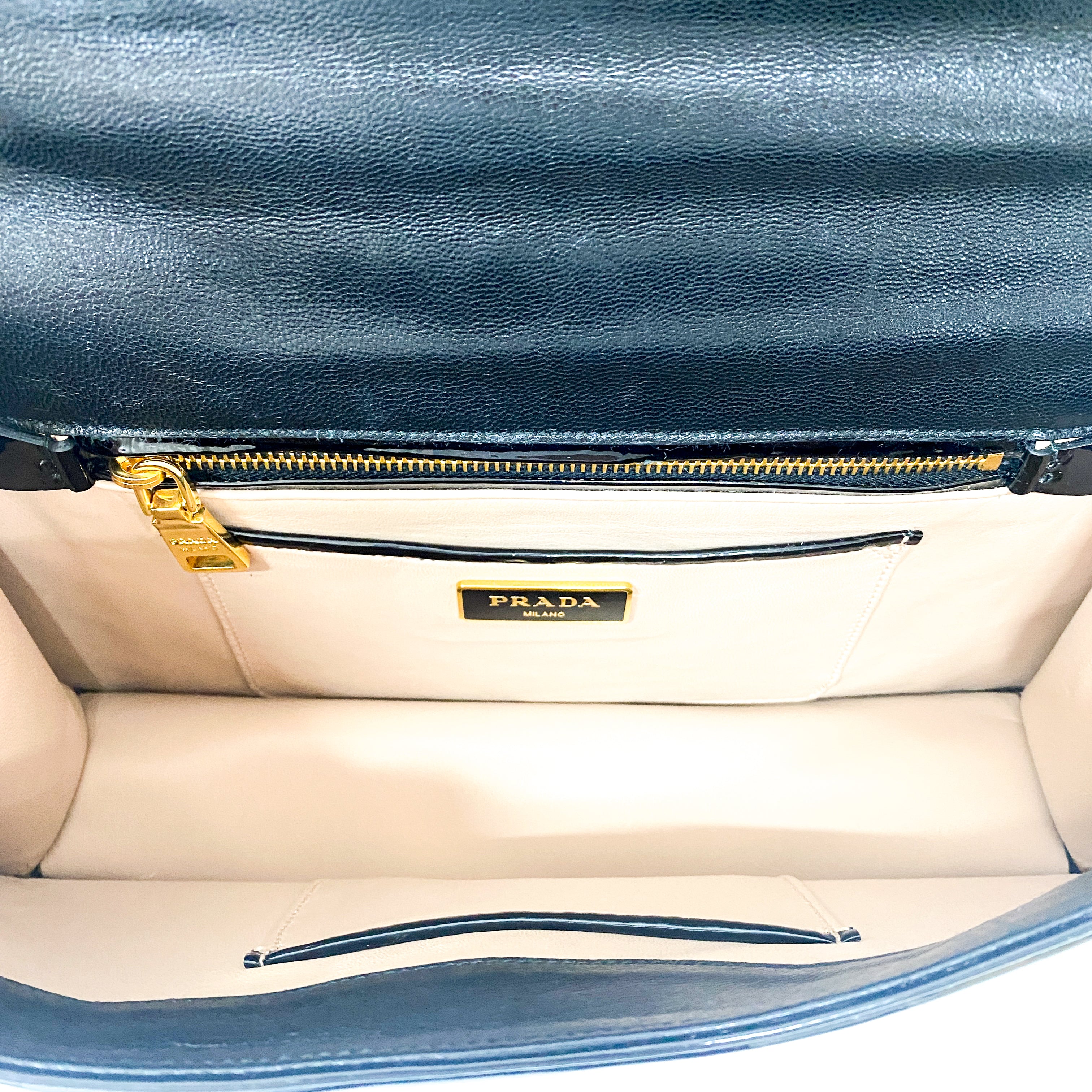 Black Patent Leather Plastic Chain Shoulder Bag