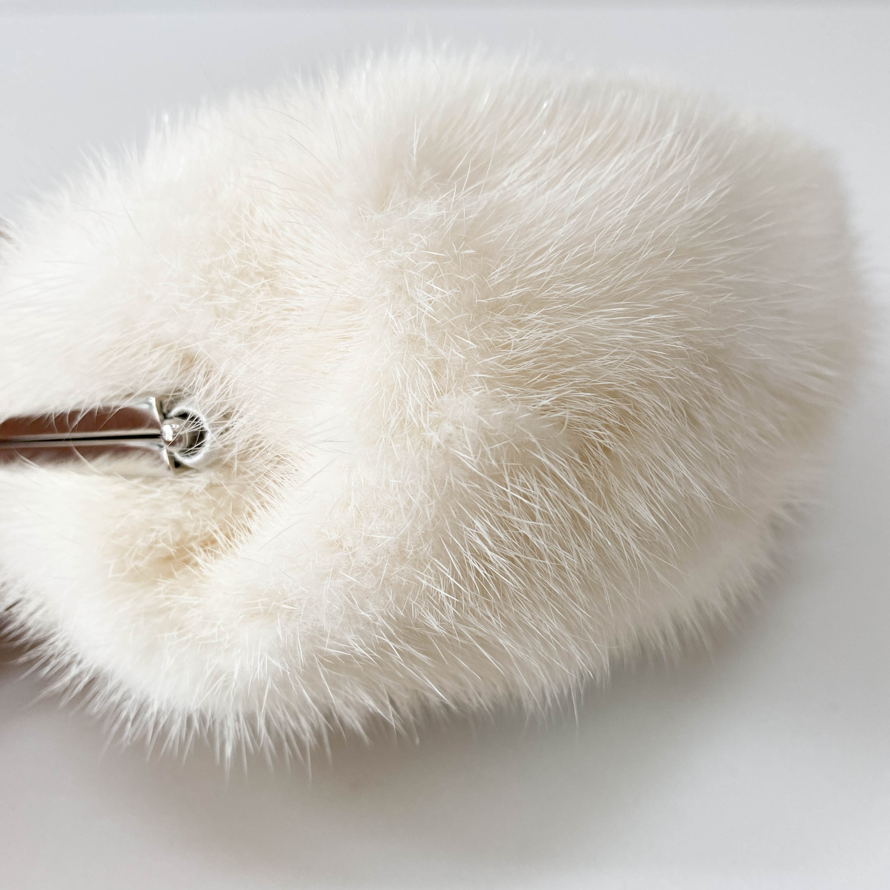 White Fur Chain Shoulder Bag