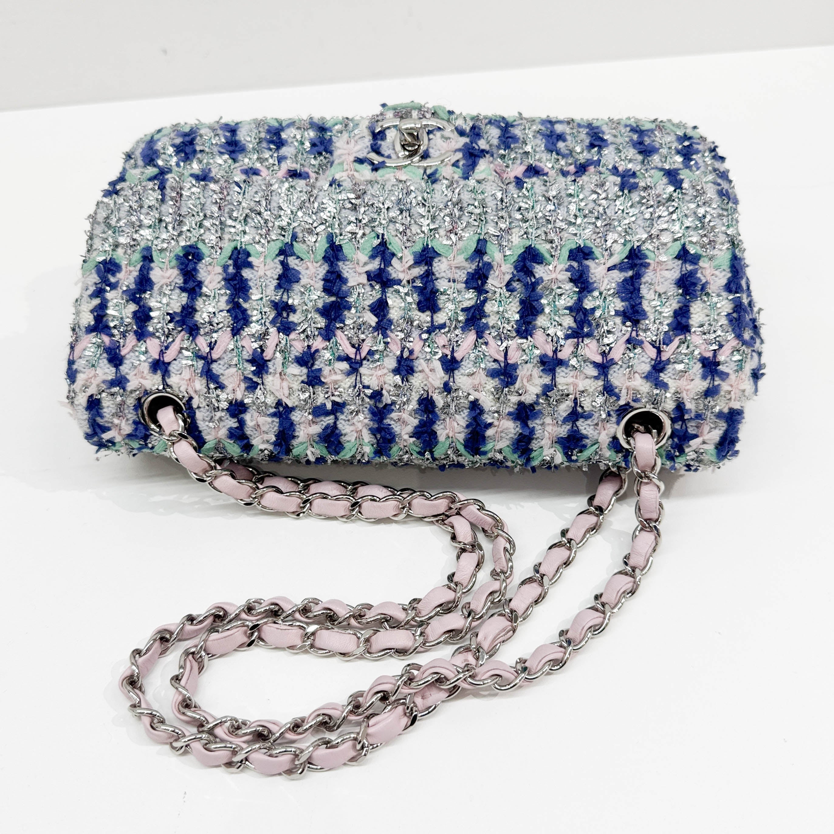 Classic Flap Multicolor Tweed Shoulder Bag