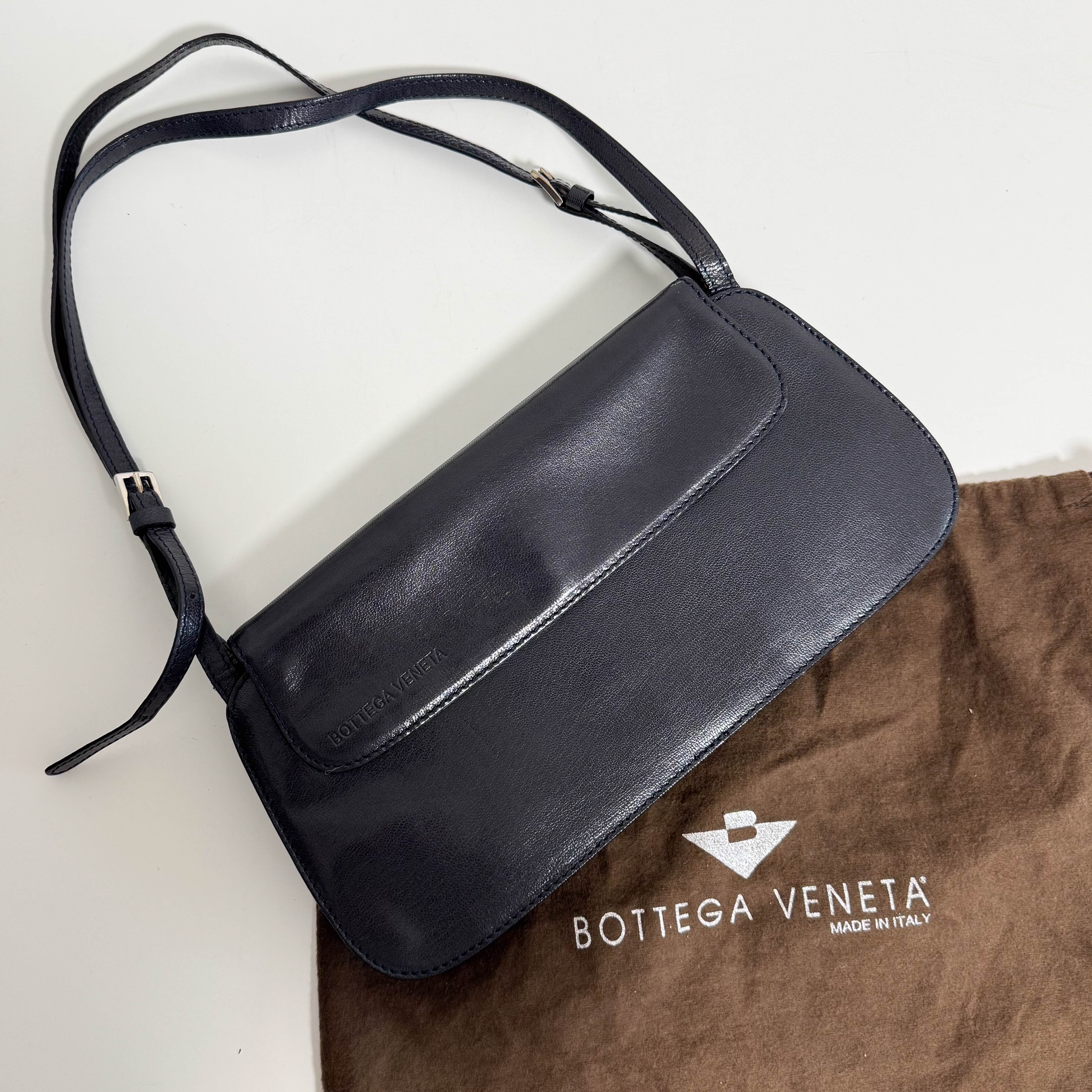 Arvhive Black Leather Shoulder Bag