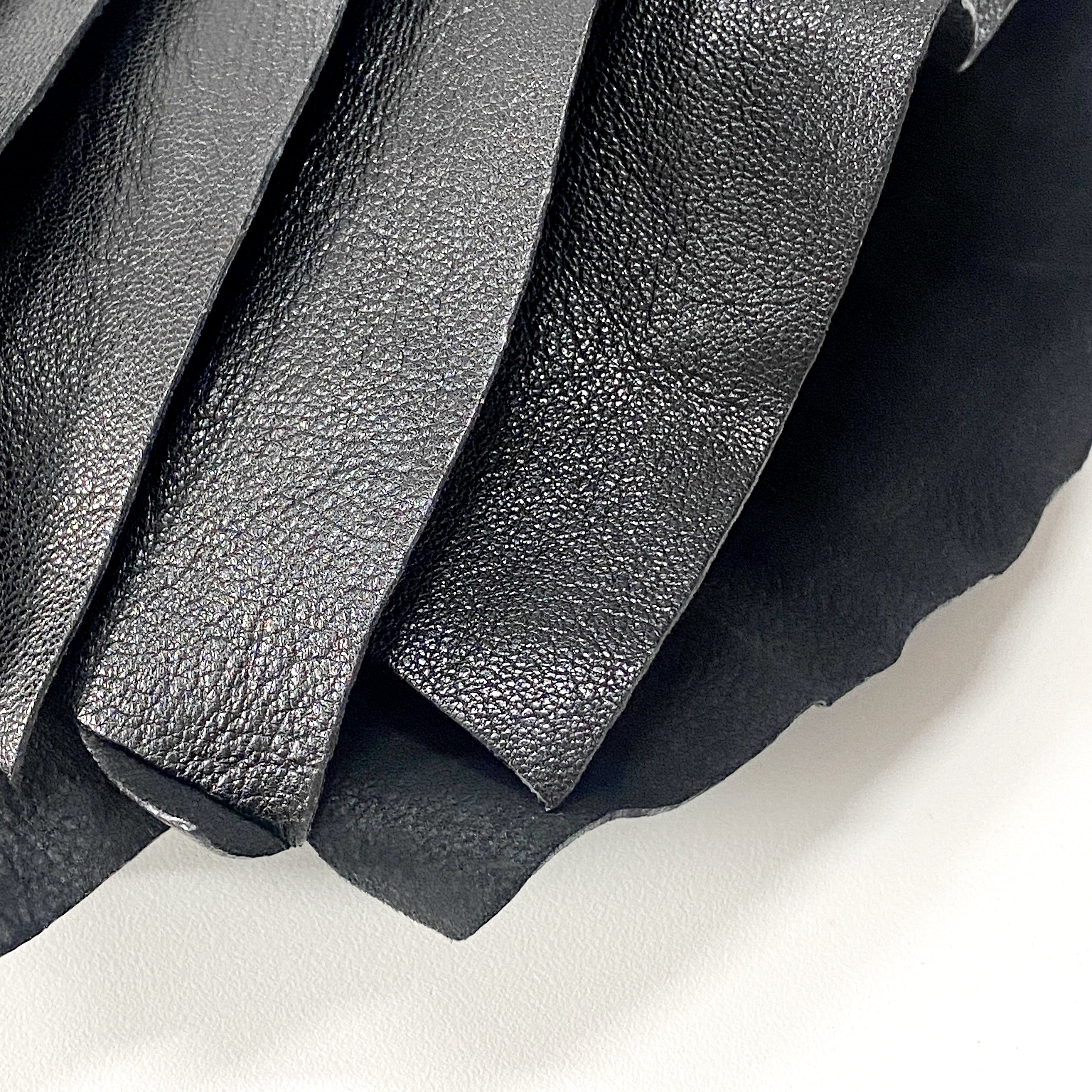 Saint-Tropez Black Leather Shoulder Bag