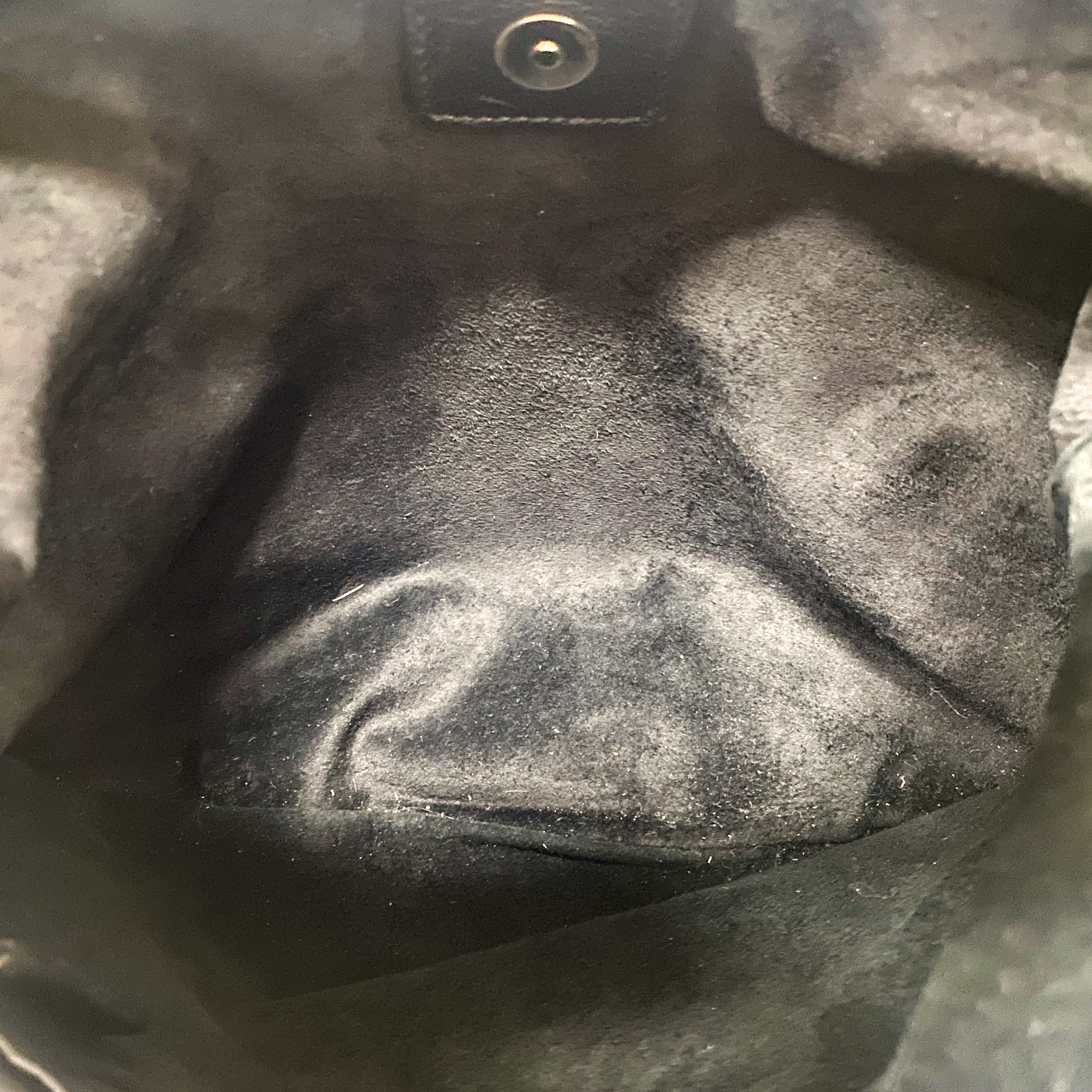 Saint-Tropez Black Leather Shoulder Bag