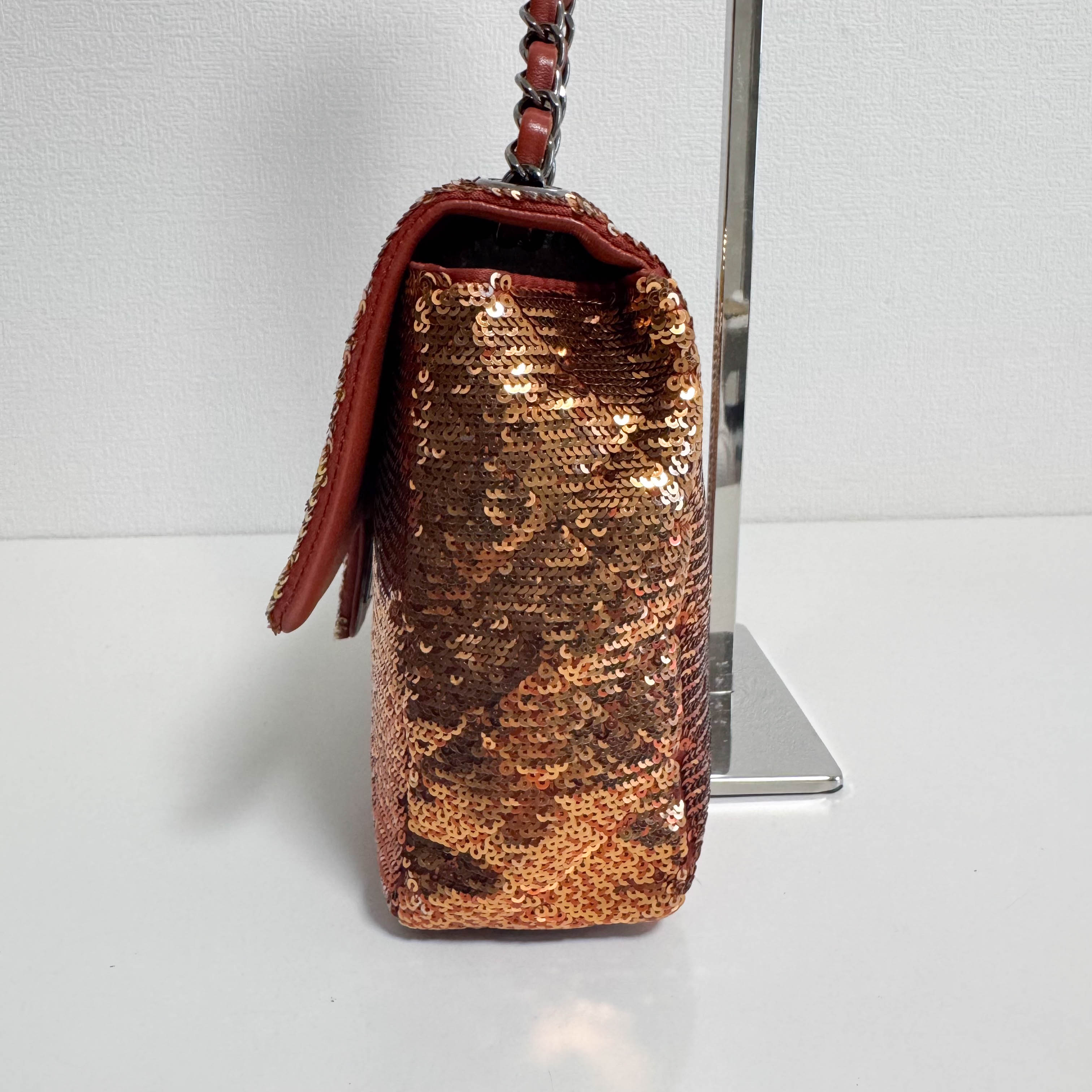 CC Flap Quilted Ombre Sequins Chain Shoulder Bag