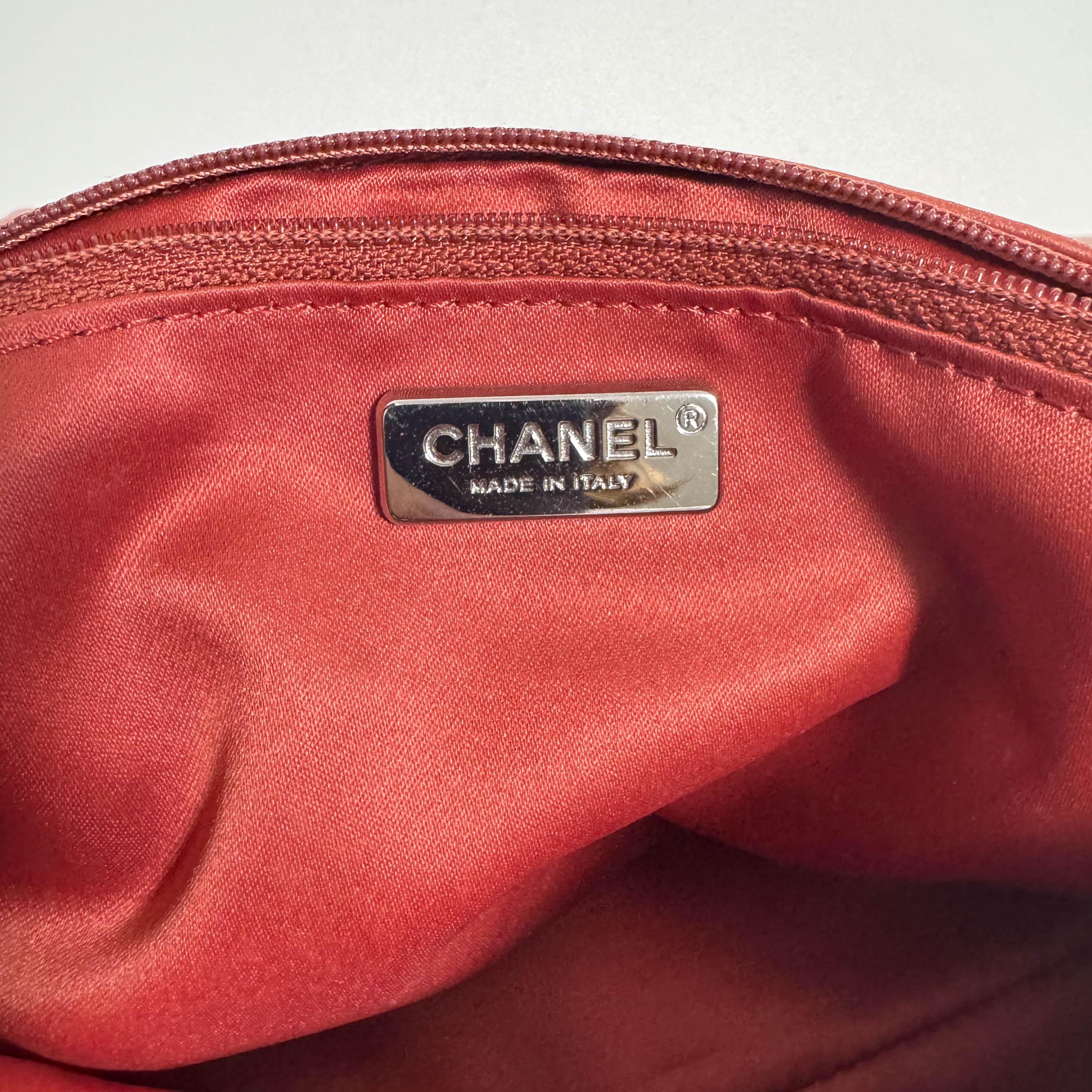 CC Flap Quilted Ombre Sequins Chain Shoulder Bag